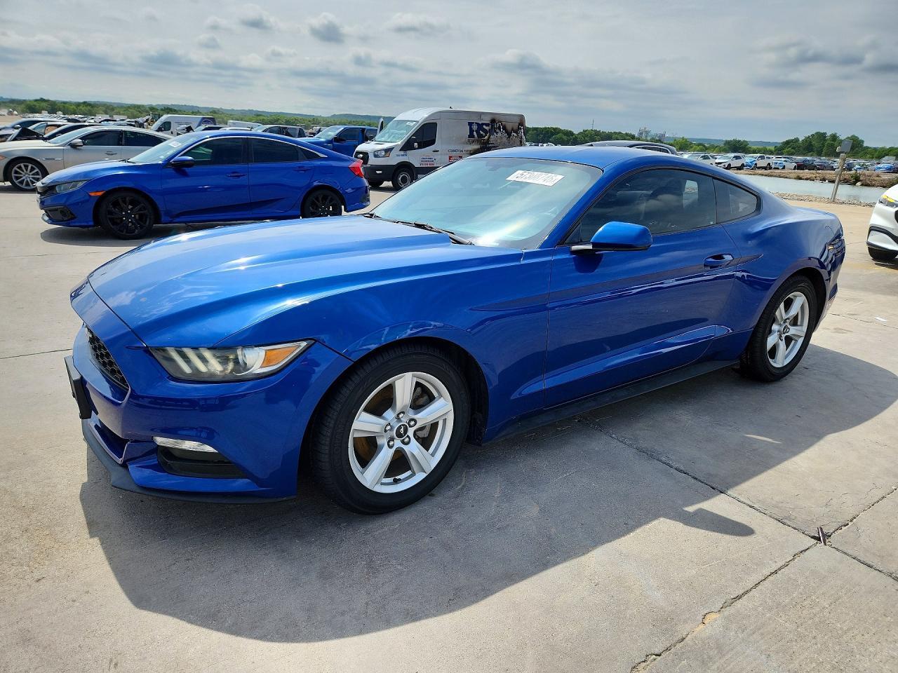 2017 Ford Mustang - zdjęcie główne