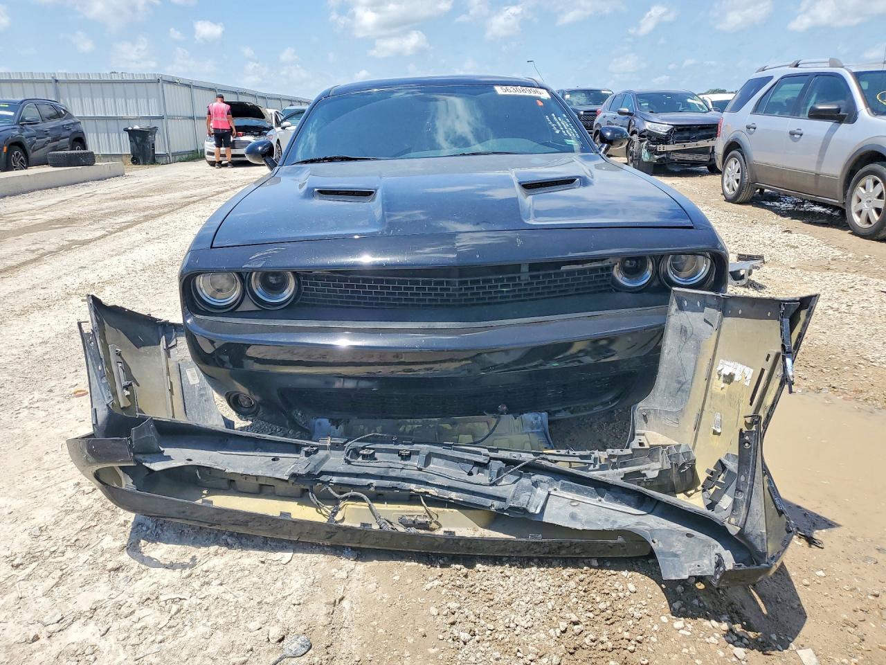 2015 Dodge Challenger R - zdjęcie 5