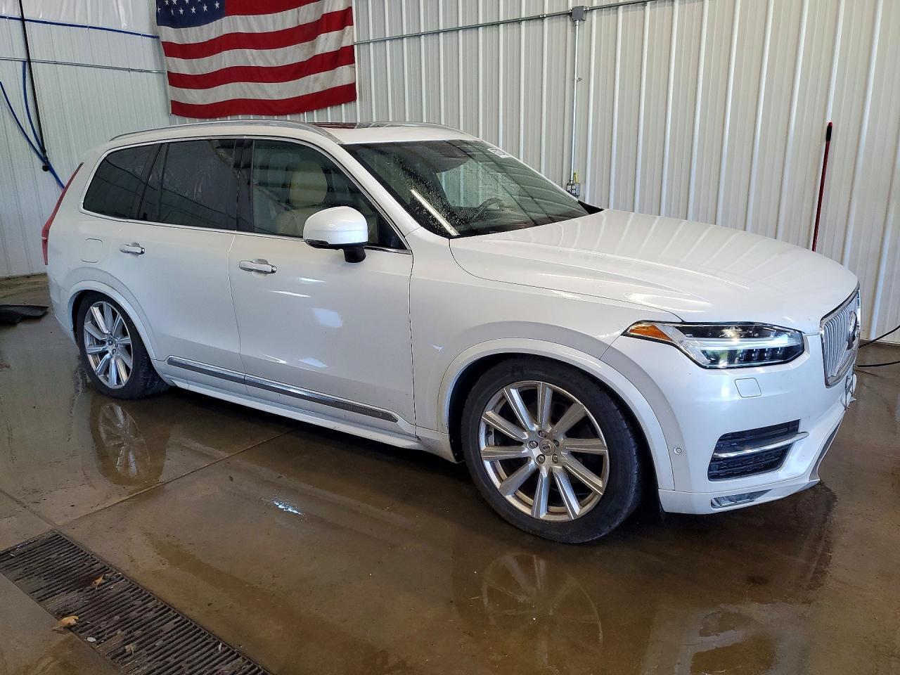2017 Volvo Xc90 T6 - zdjęcie 4