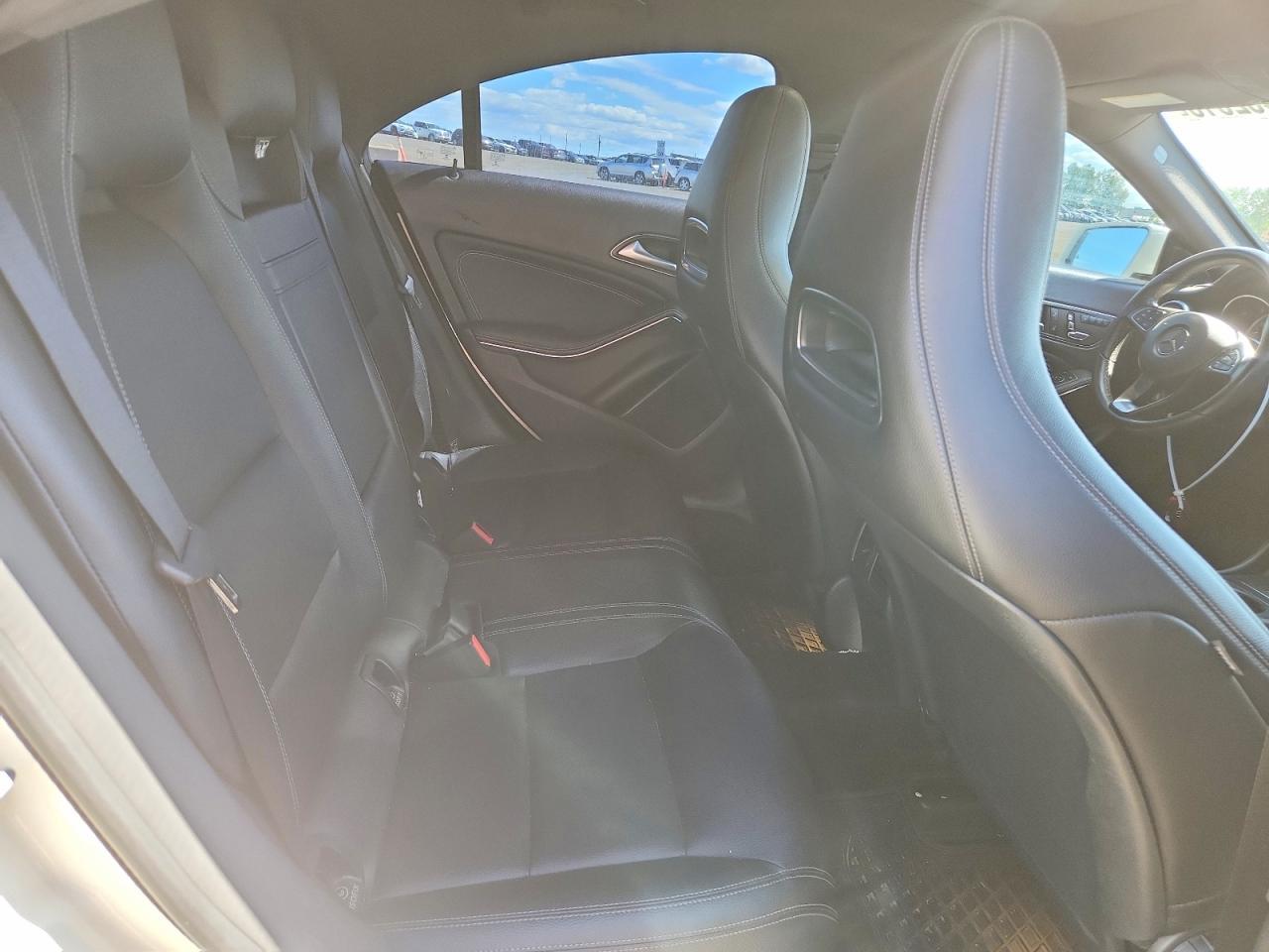 2018 Mercedes-Benz Cla 250 4Matic - zdjęcie 10