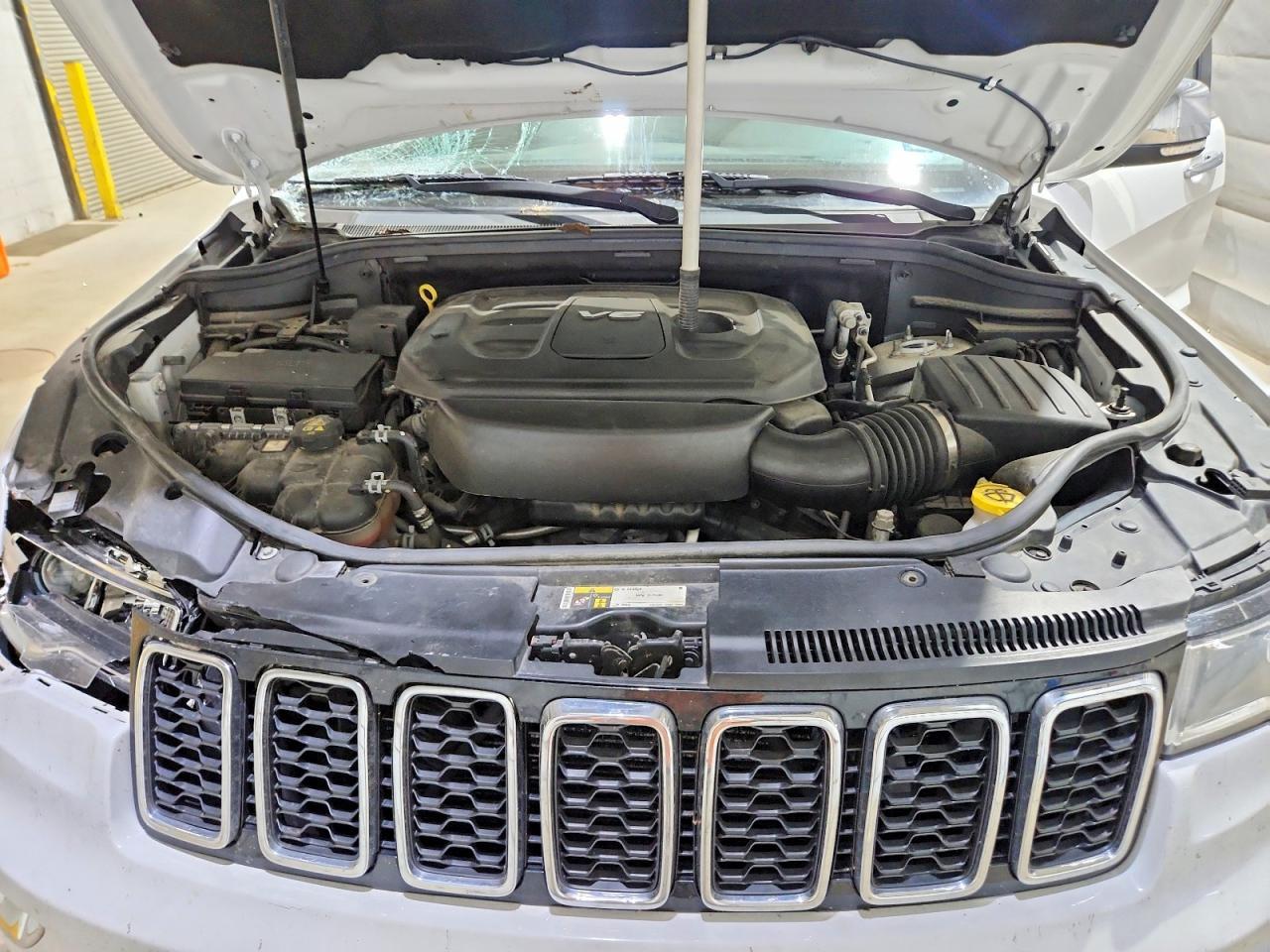 2018 Jeep Grand Cherokee Limited - zdjęcie 12