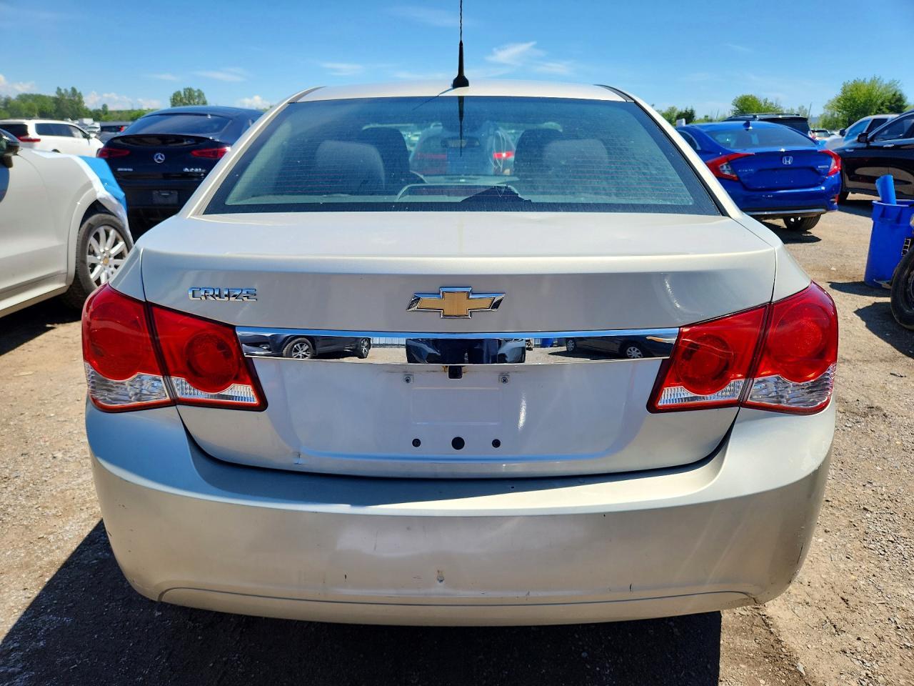 2013 Chevrolet Cruze Ls - zdjęcie 6