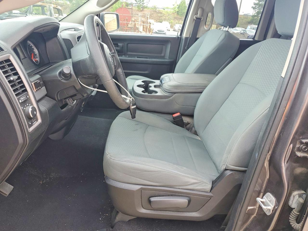2014 Ram 1500 St - zdjęcie 7