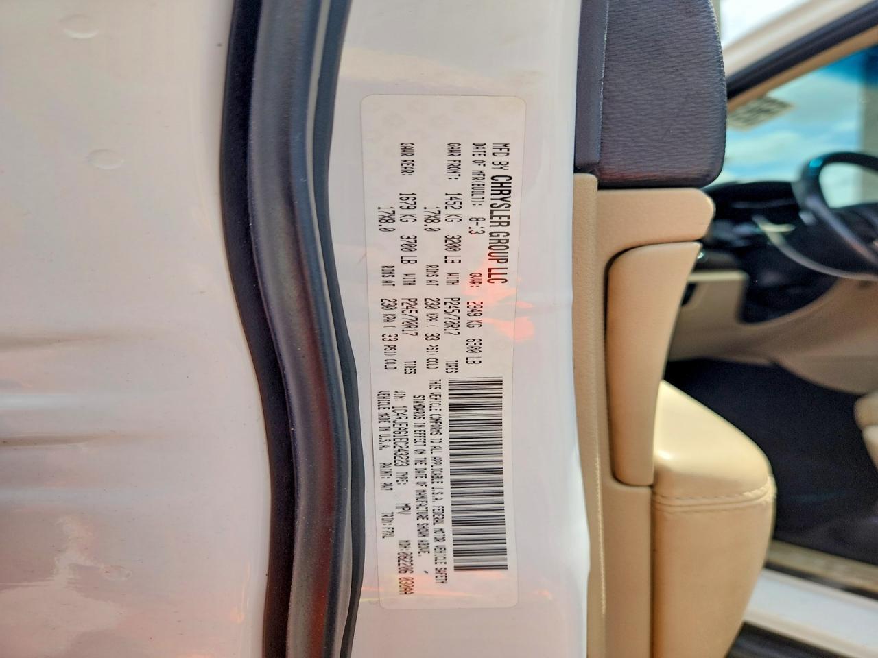 2014 Jeep Grand Cherokee Laredo - zdjęcie 13