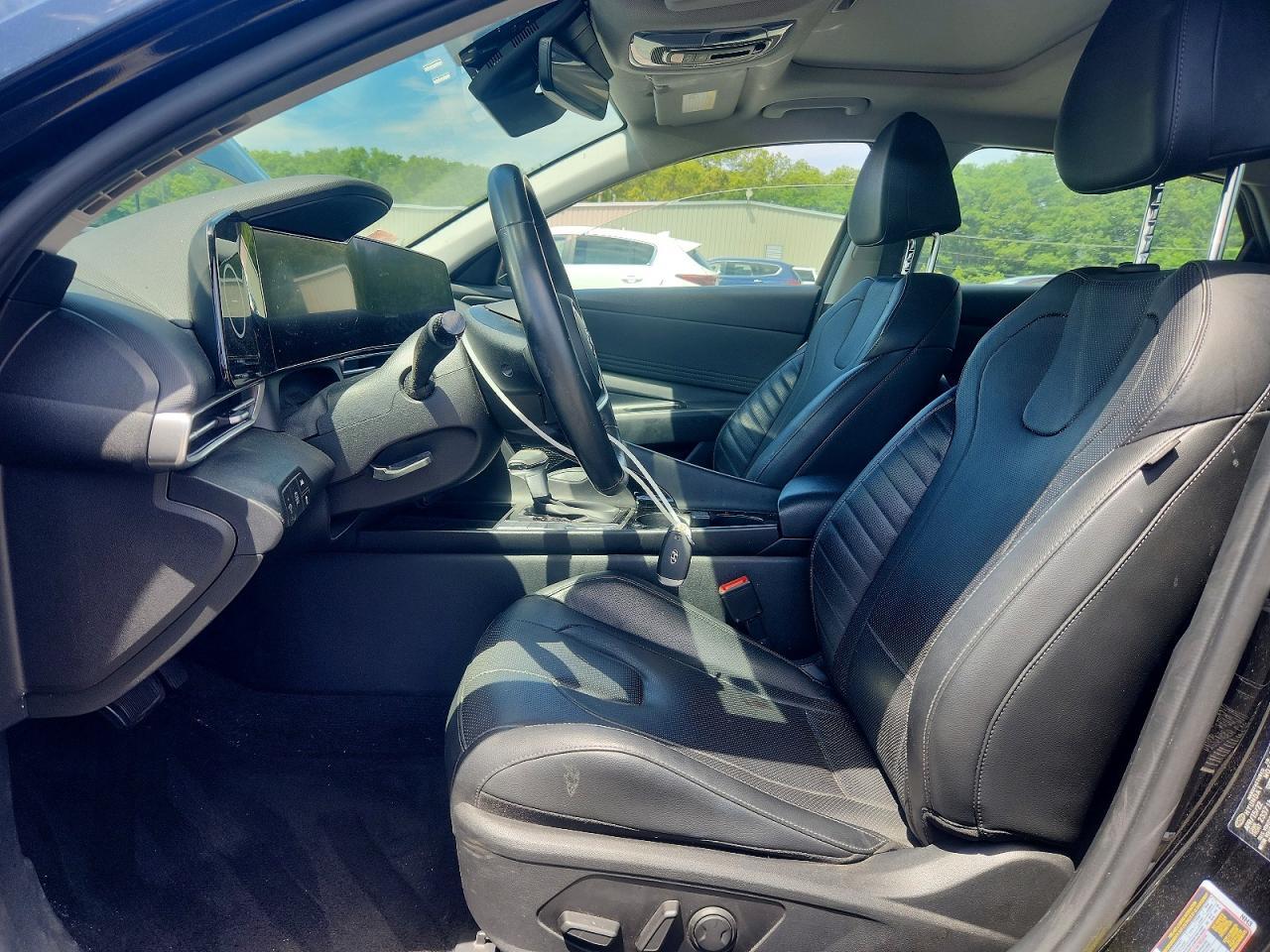 2022 Hyundai Elantra Limited - zdjęcie 7