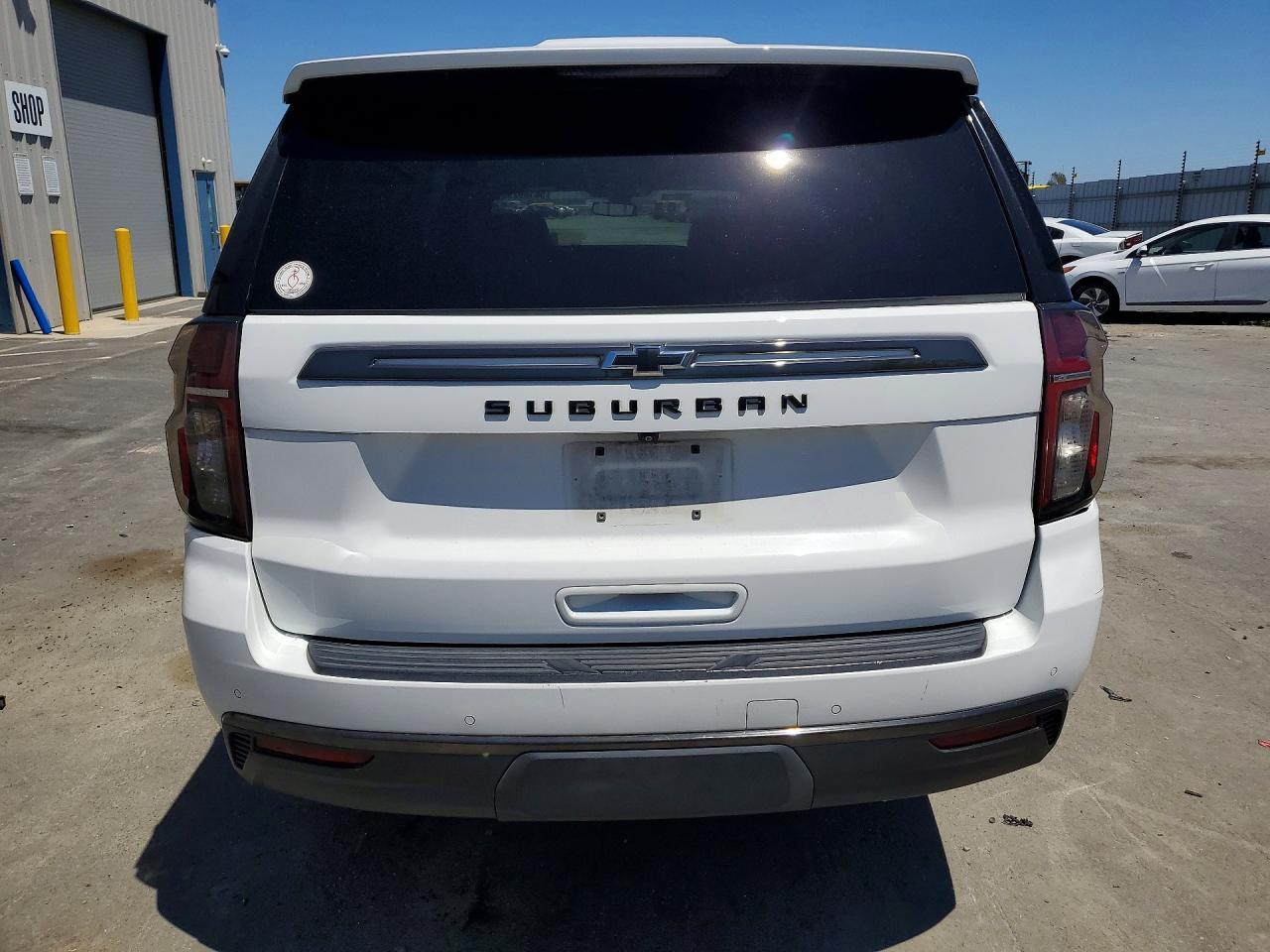2021 Chevrolet Suburban K1500 Z71 - zdjęcie 6