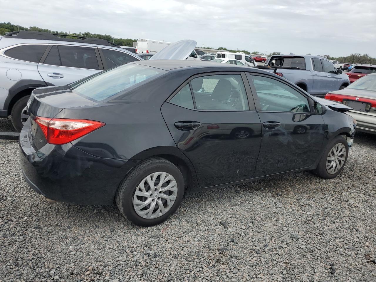 2019 Toyota Corolla Le - zdjęcie 3