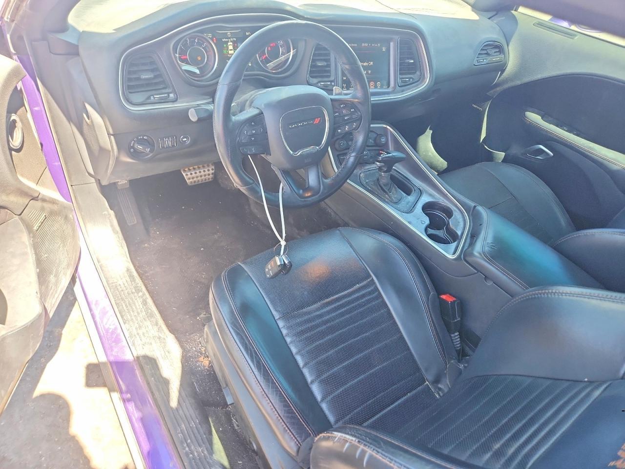 2016 Dodge Challenger R/T - zdjęcie 8