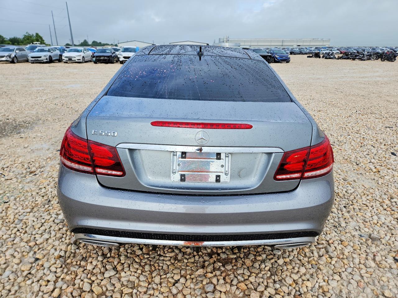 2014 Mercedes-Benz E 550 - zdjęcie 6