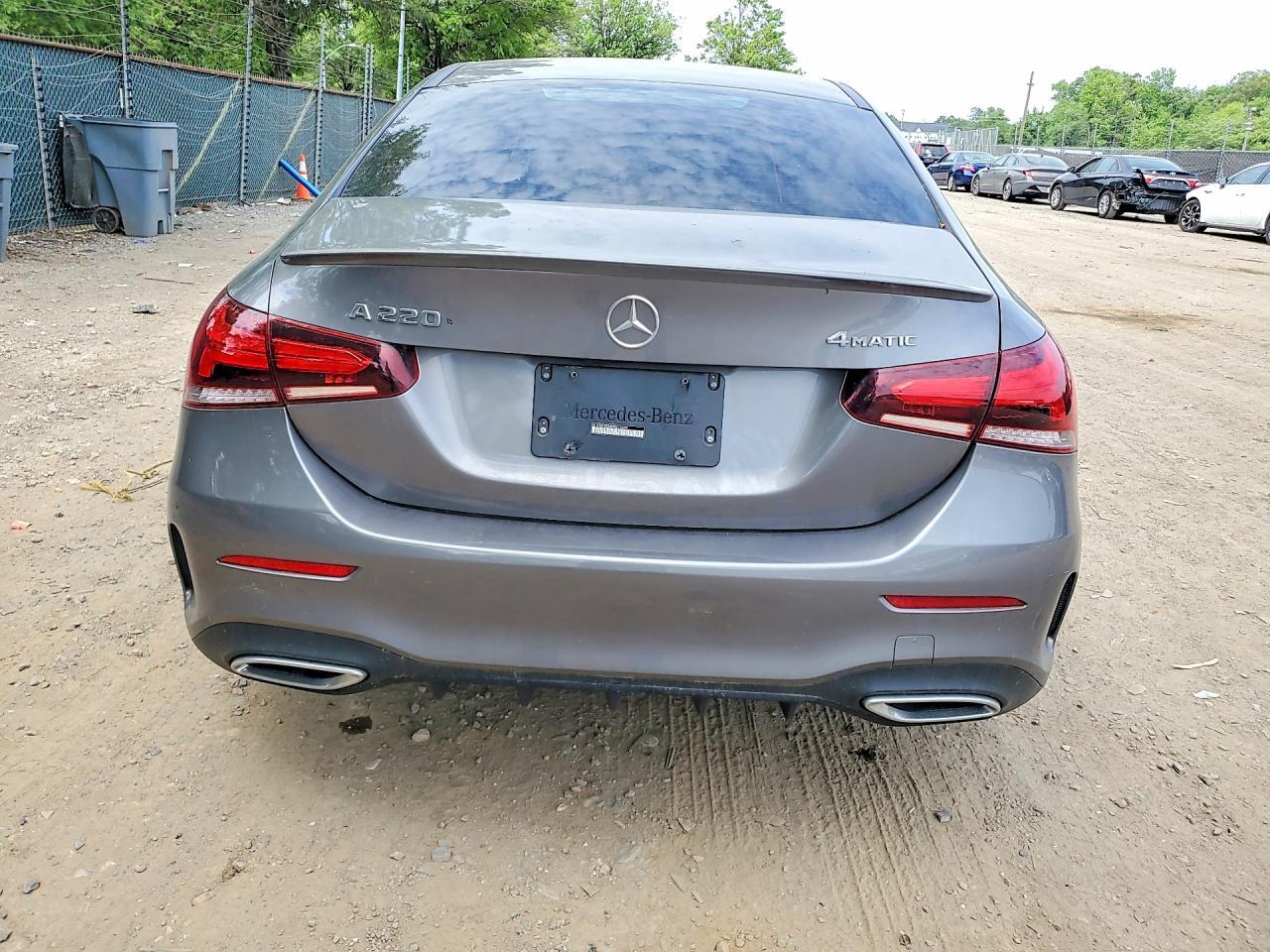 2021 Mercedes-Benz A 220 4Matic - zdjęcie 6