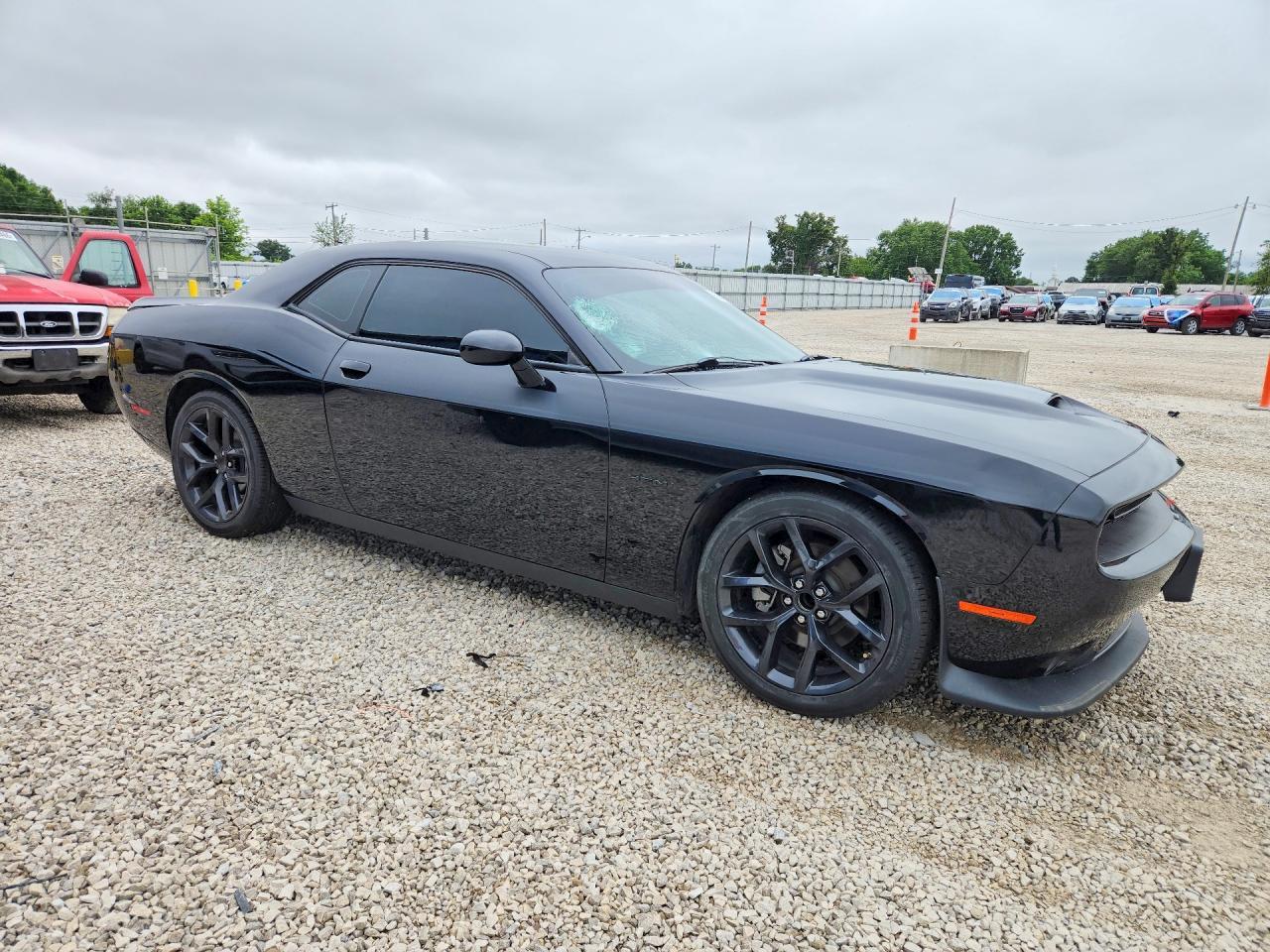 2022 Dodge Challenger R - zdjęcie 4