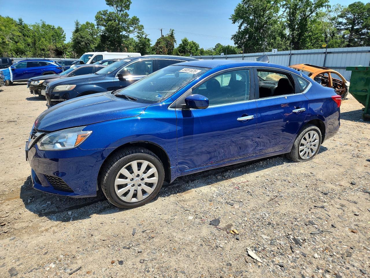 2017 Nissan Sentra S - zdjęcie główne
