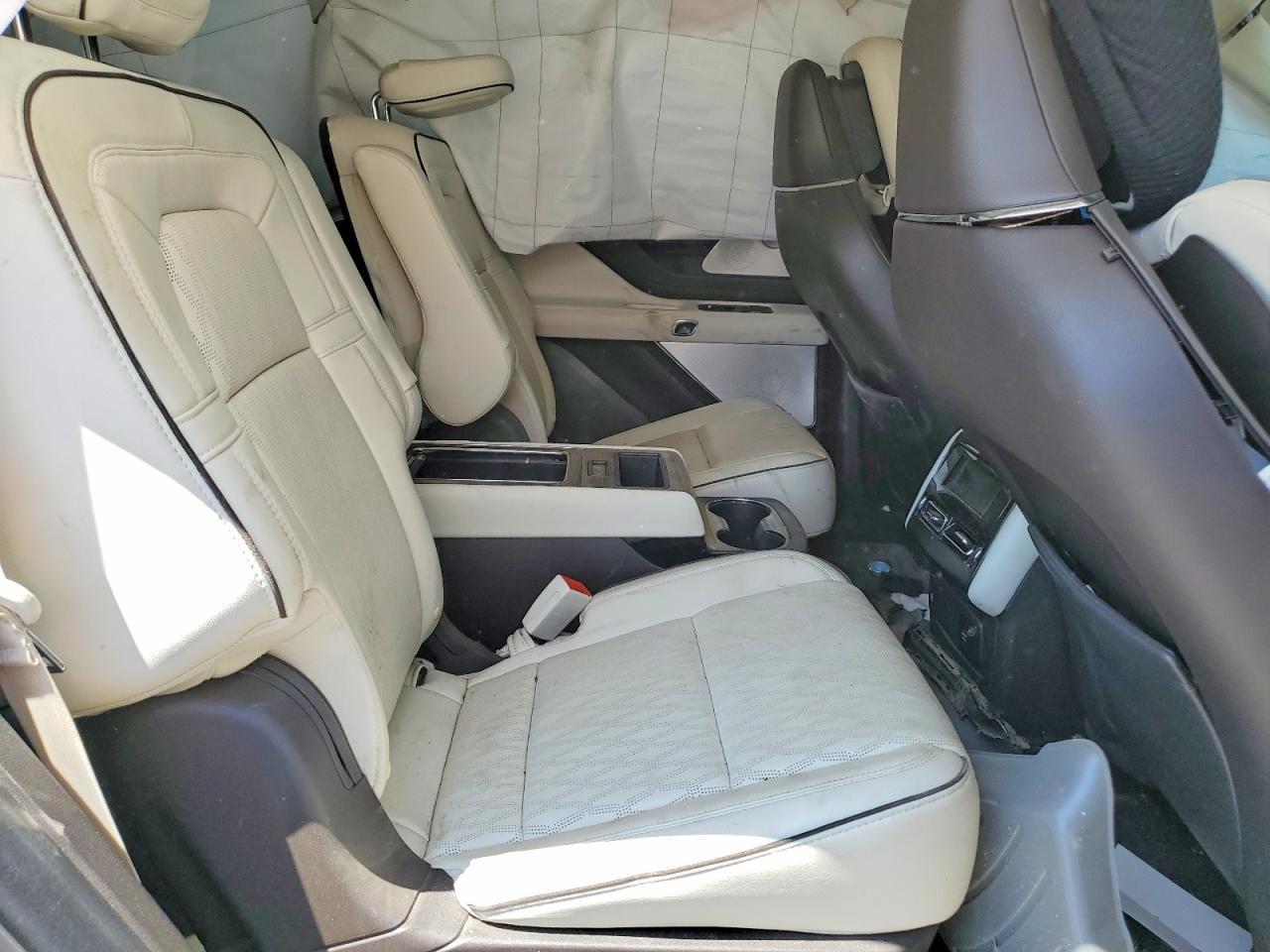 2020 Lincoln Aviator Black Label - zdjęcie 11