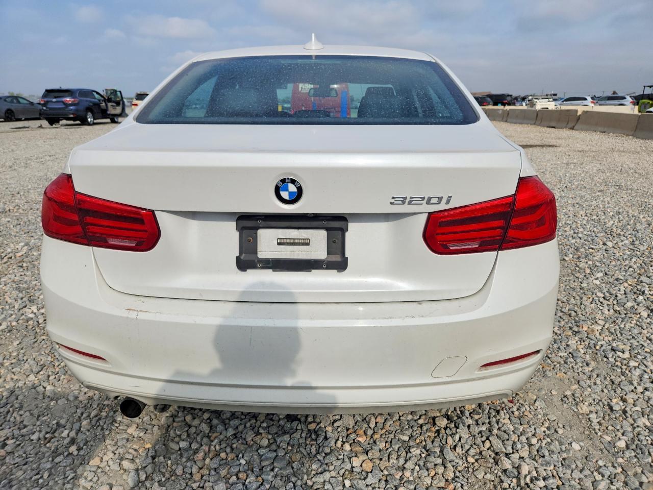 2018 BMW 320 I - zdjęcie 6