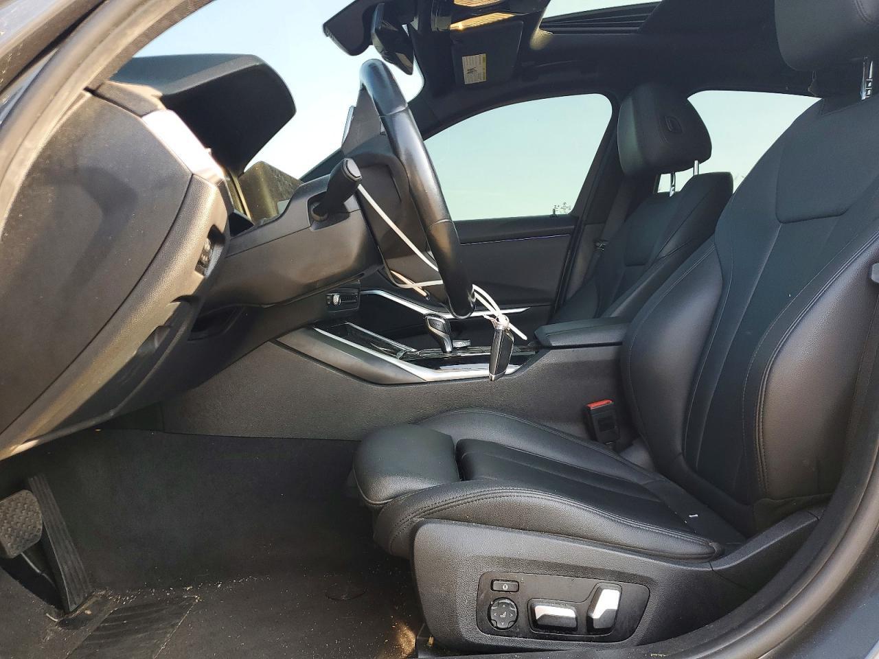 2019 BMW 330Xi - zdjęcie 7