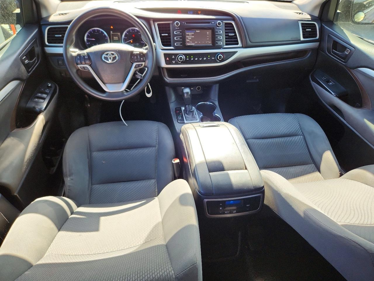 2019 Toyota Highlander Le - zdjęcie 8
