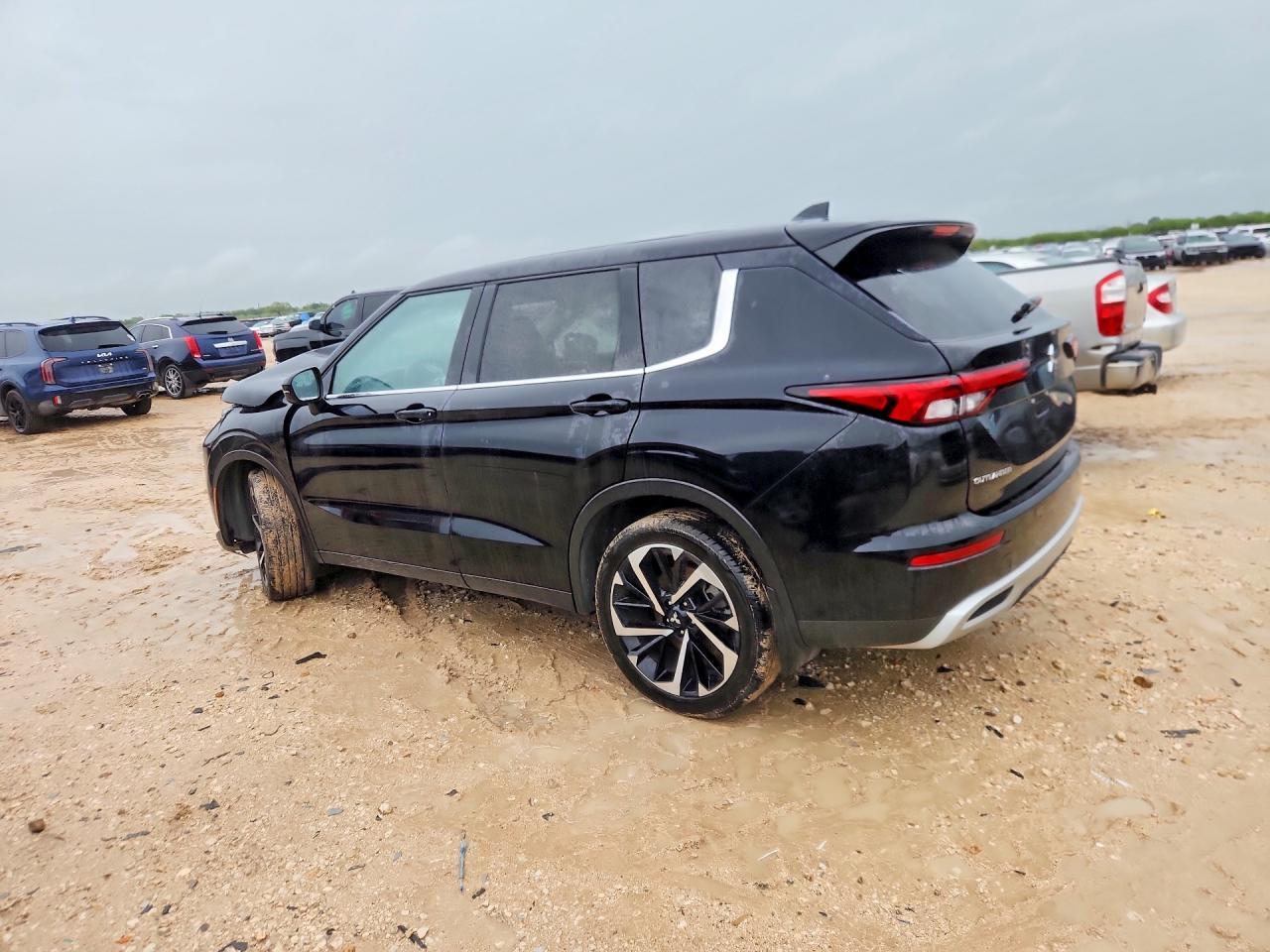 2024 Mitsubishi Outlander Se - zdjęcie 2