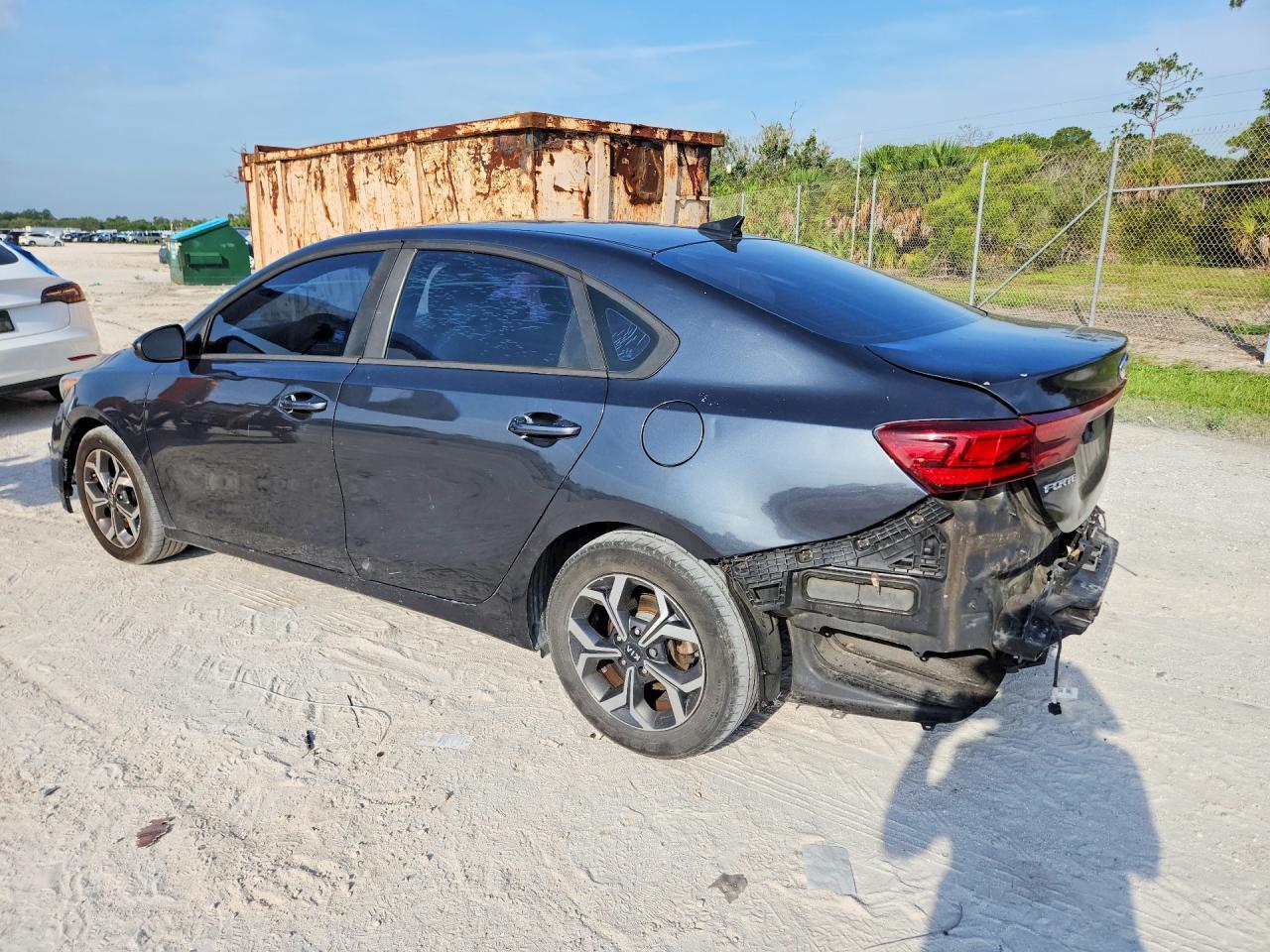 2019 Kia Forte Lxs - zdjęcie 2
