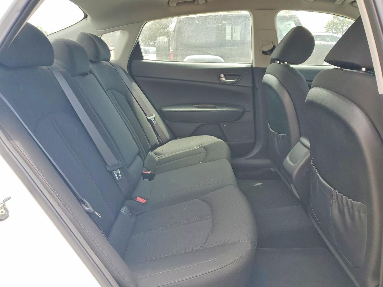 2016 Kia Optima Lx - zdjęcie 10