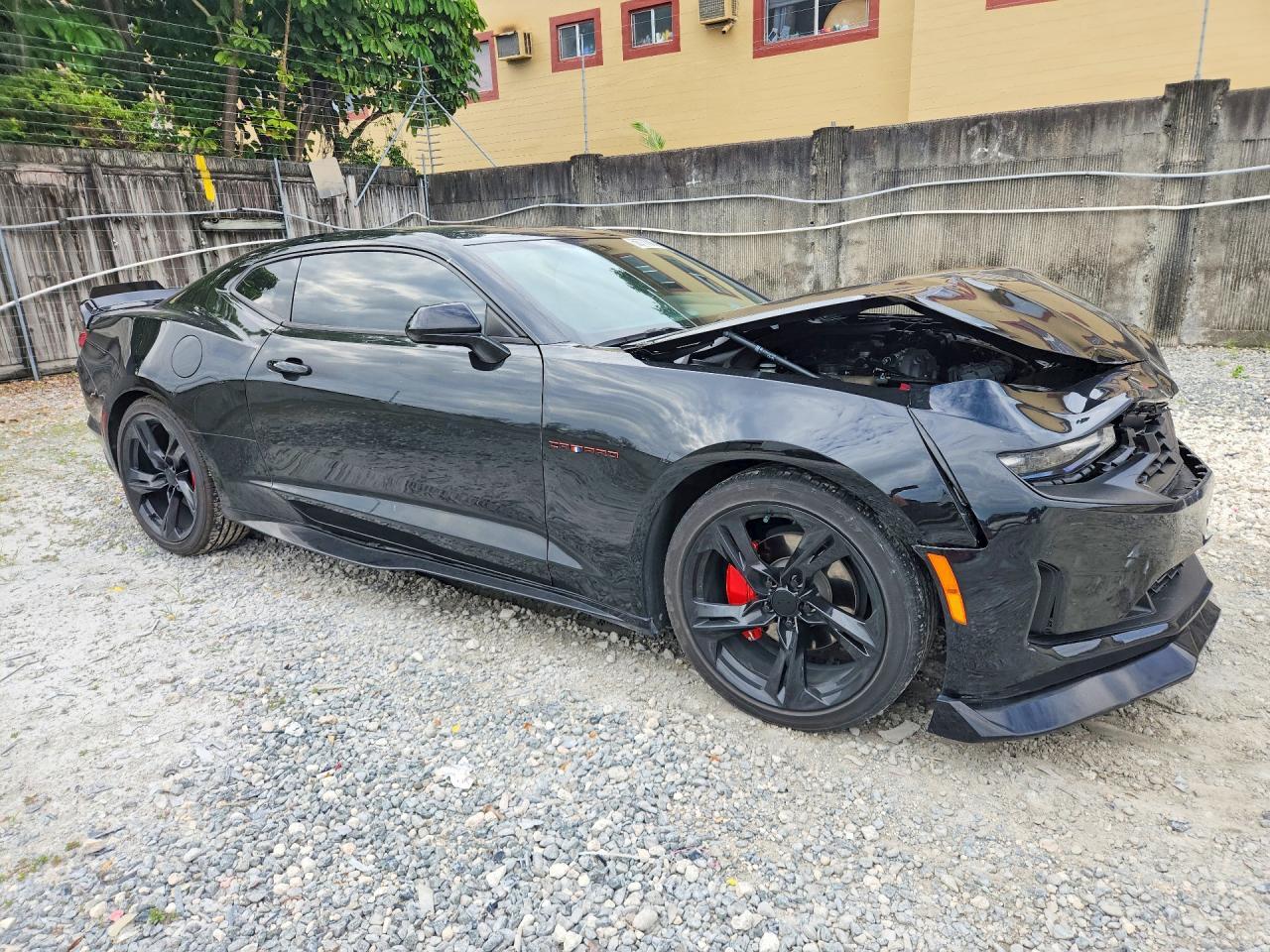 2021 Chevrolet Camaro Ls - zdjęcie 4