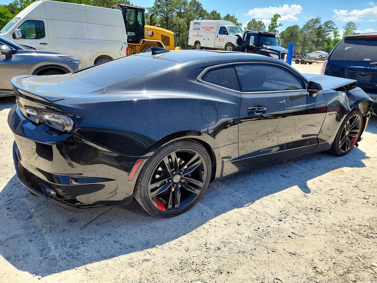 2022 Chevrolet Camaro Ls - zdjęcie 3