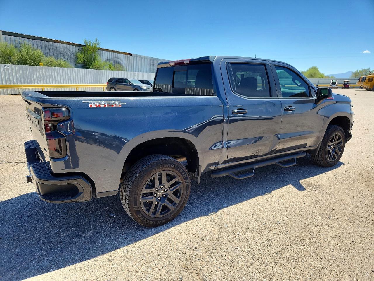 2021 Chevrolet Silverado K1500 Lt Trail Boss - zdjęcie 3
