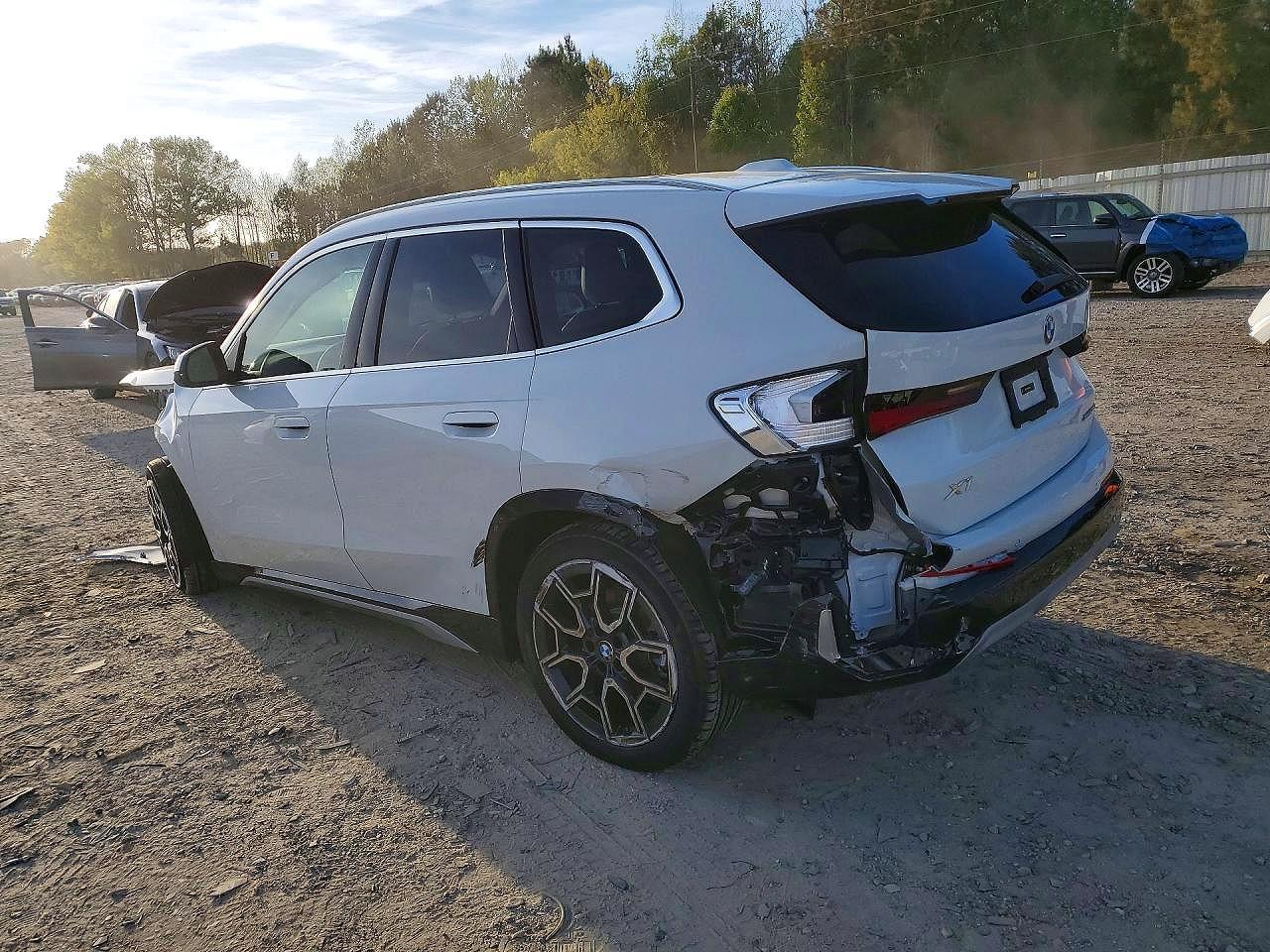 2026 BMW X1 xDrive28I - zdjęcie 2