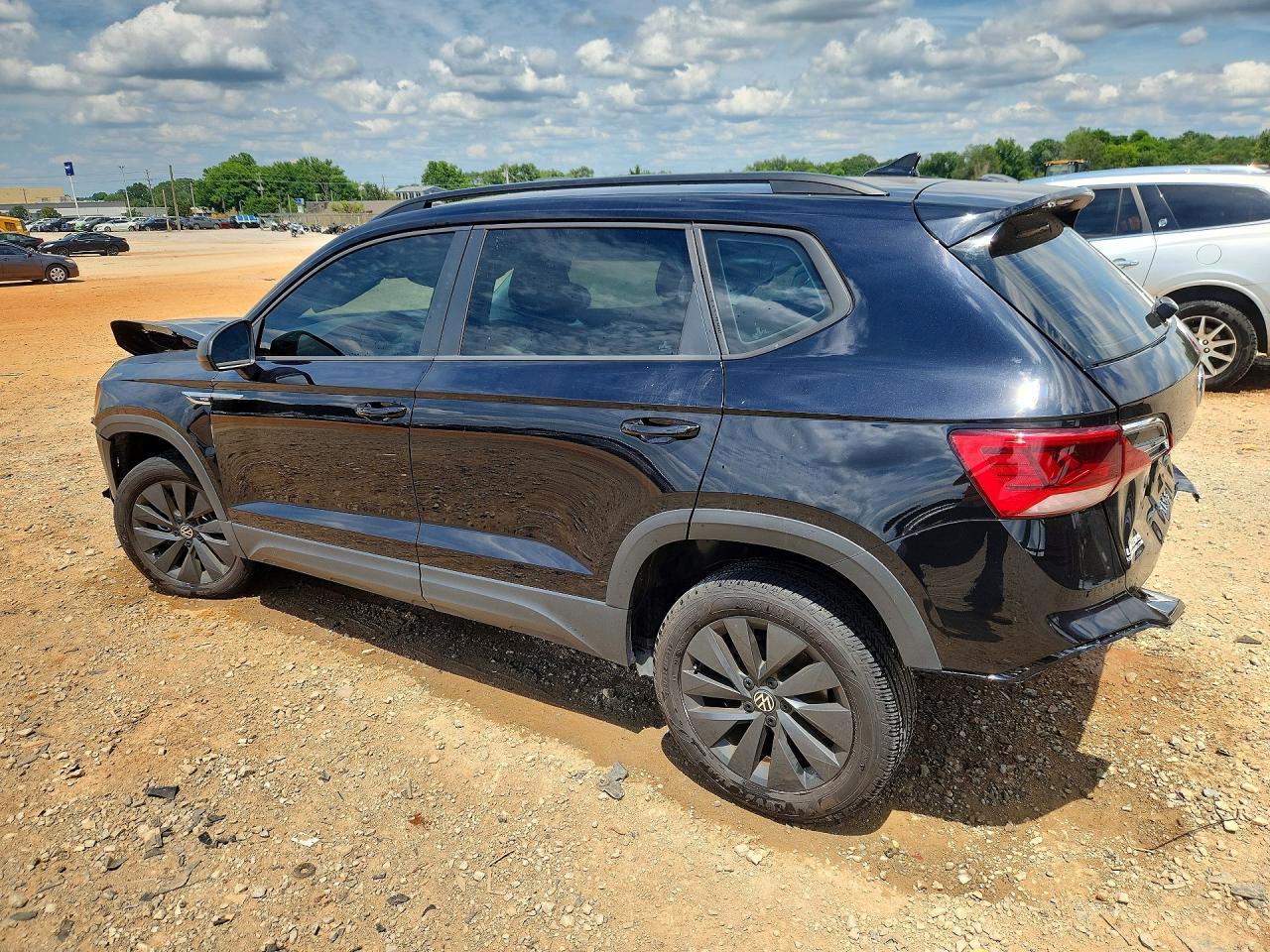 2024 Volkswagen Taos S - zdjęcie 2