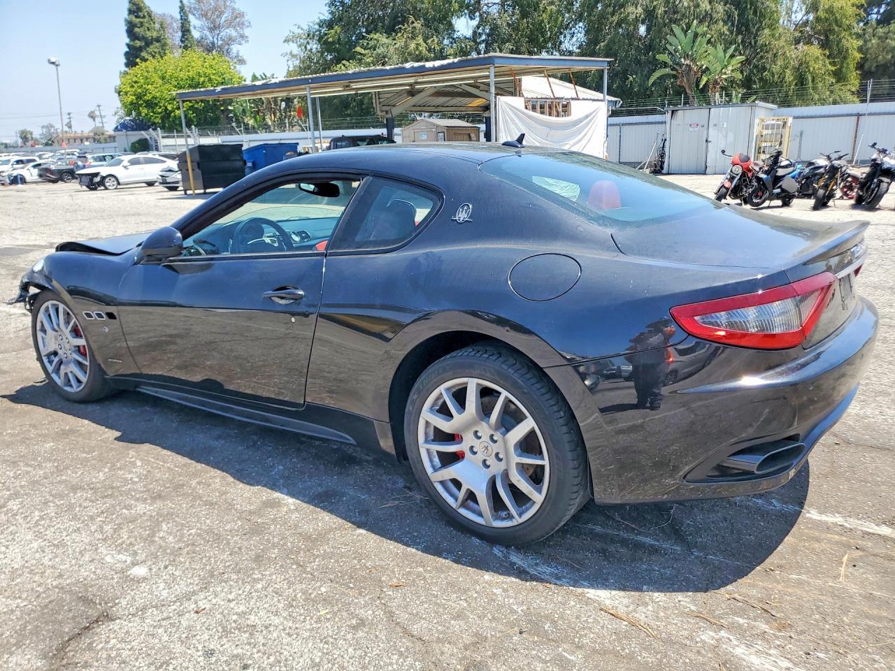 2015 Maserati Granturismo S - zdjęcie 2