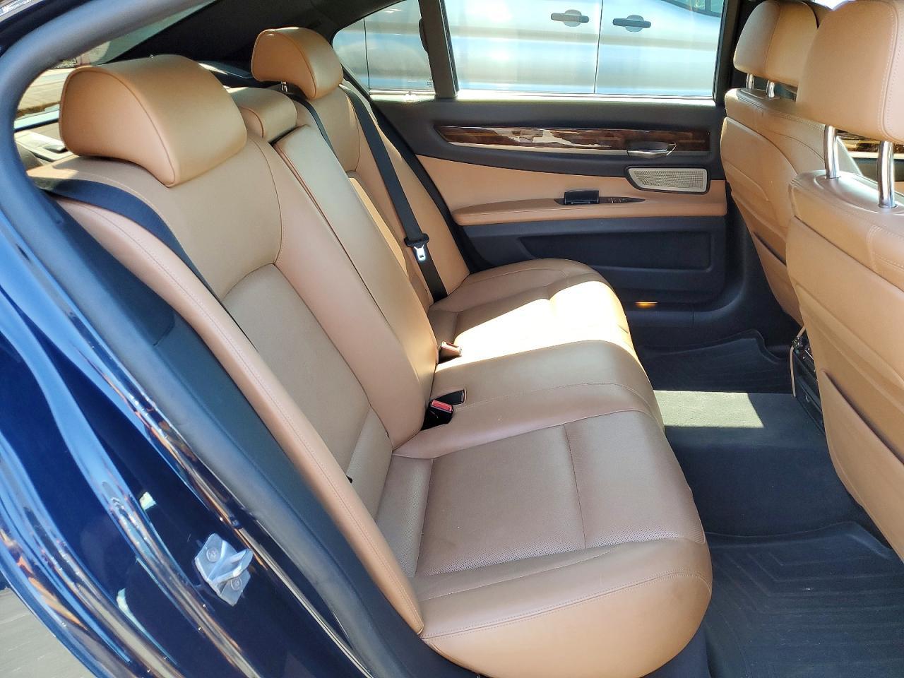 2014 BMW 750 Lxi - zdjęcie 10