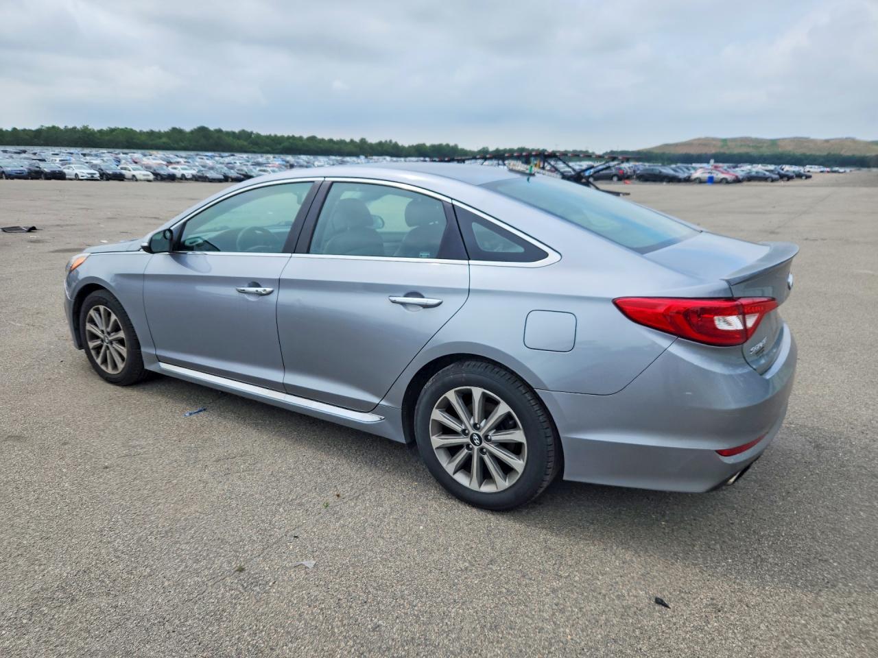 2017 Hyundai Sonata Limited - zdjęcie 2