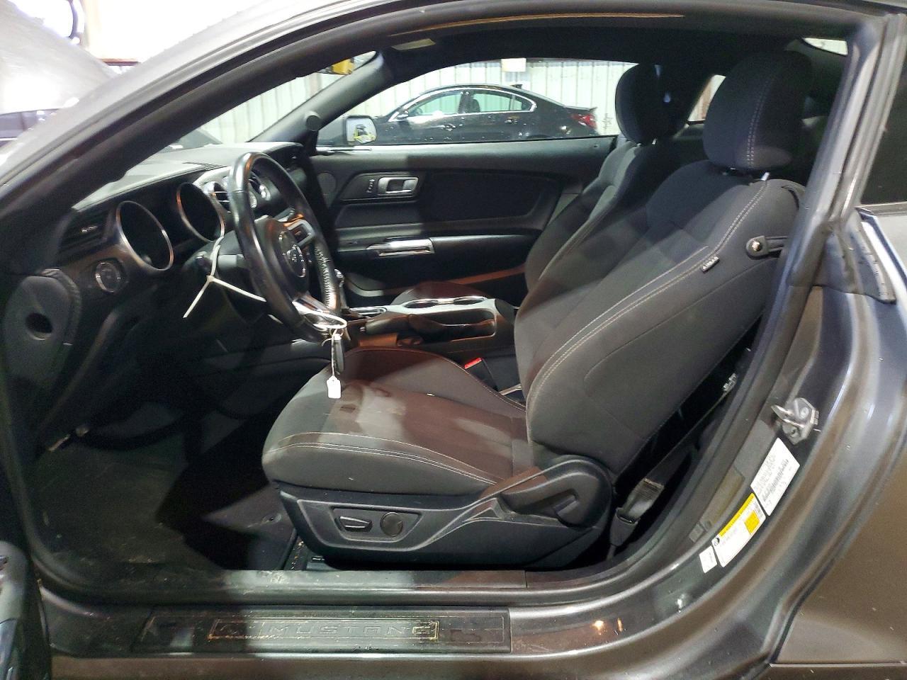 2023 Ford Mustang - zdjęcie 7