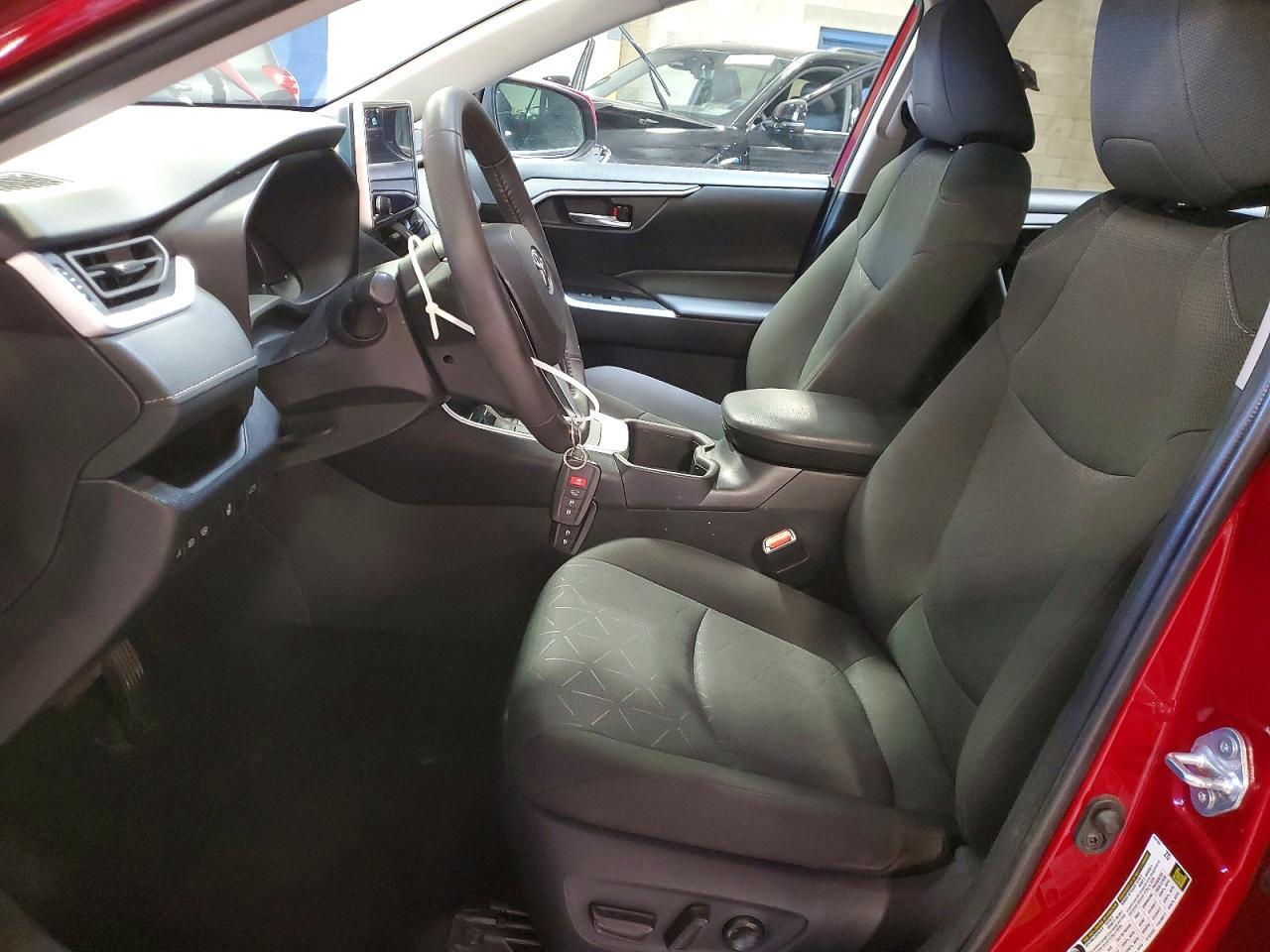 2024 Toyota Rav4 Hybrid Xle - zdjęcie 7