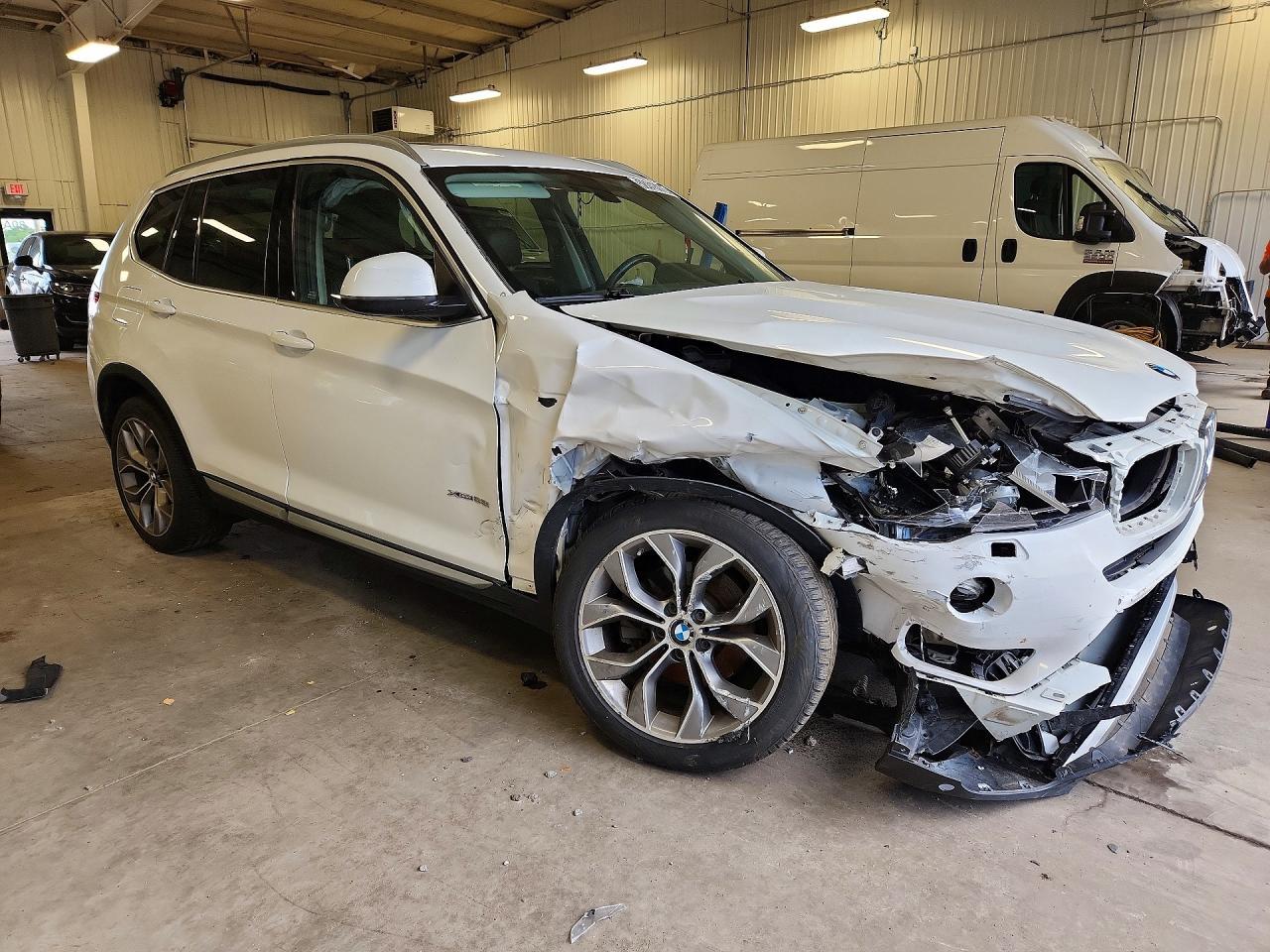 2015 BMW X3 xDrive28I - zdjęcie 4