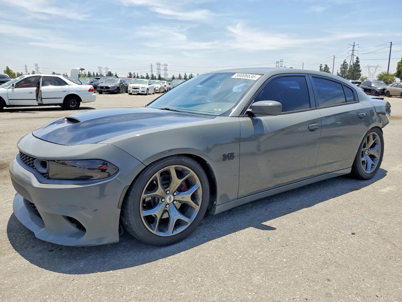 2017 Dodge Charger R - zdjęcie główne