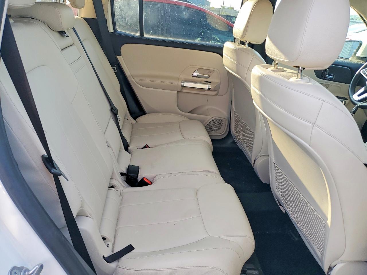 2020 Mercedes-Benz Glb 250 - zdjęcie 11