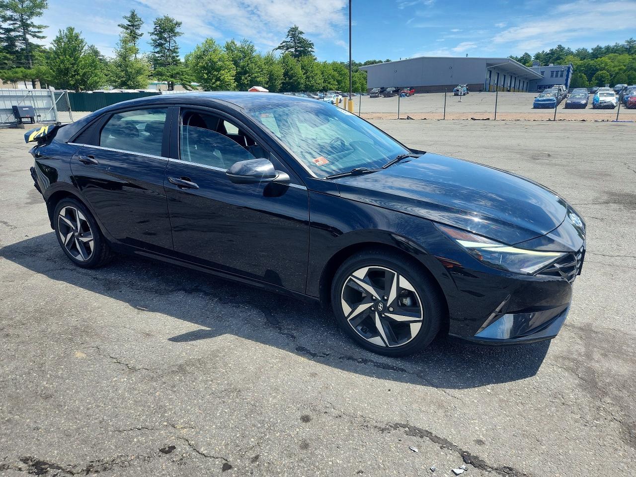 2022 Hyundai Elantra Limited - zdjęcie 4