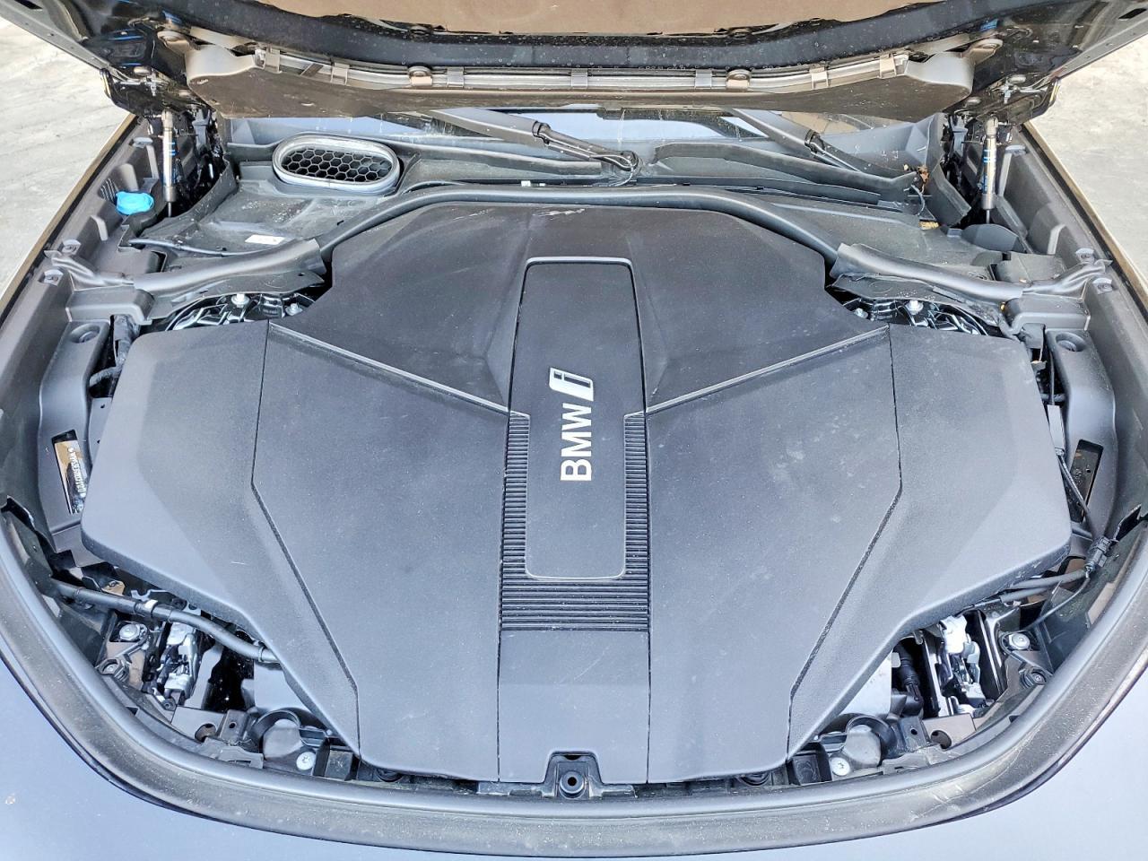 2024 BMW I7 xDrive60 - zdjęcie 11