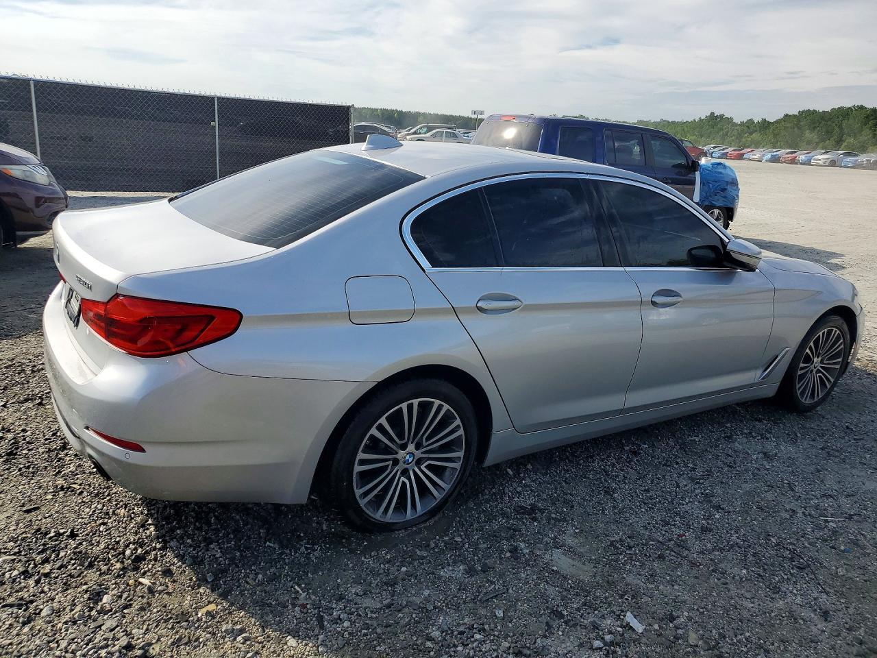 BMW Seria 5 - zdjęcie 3