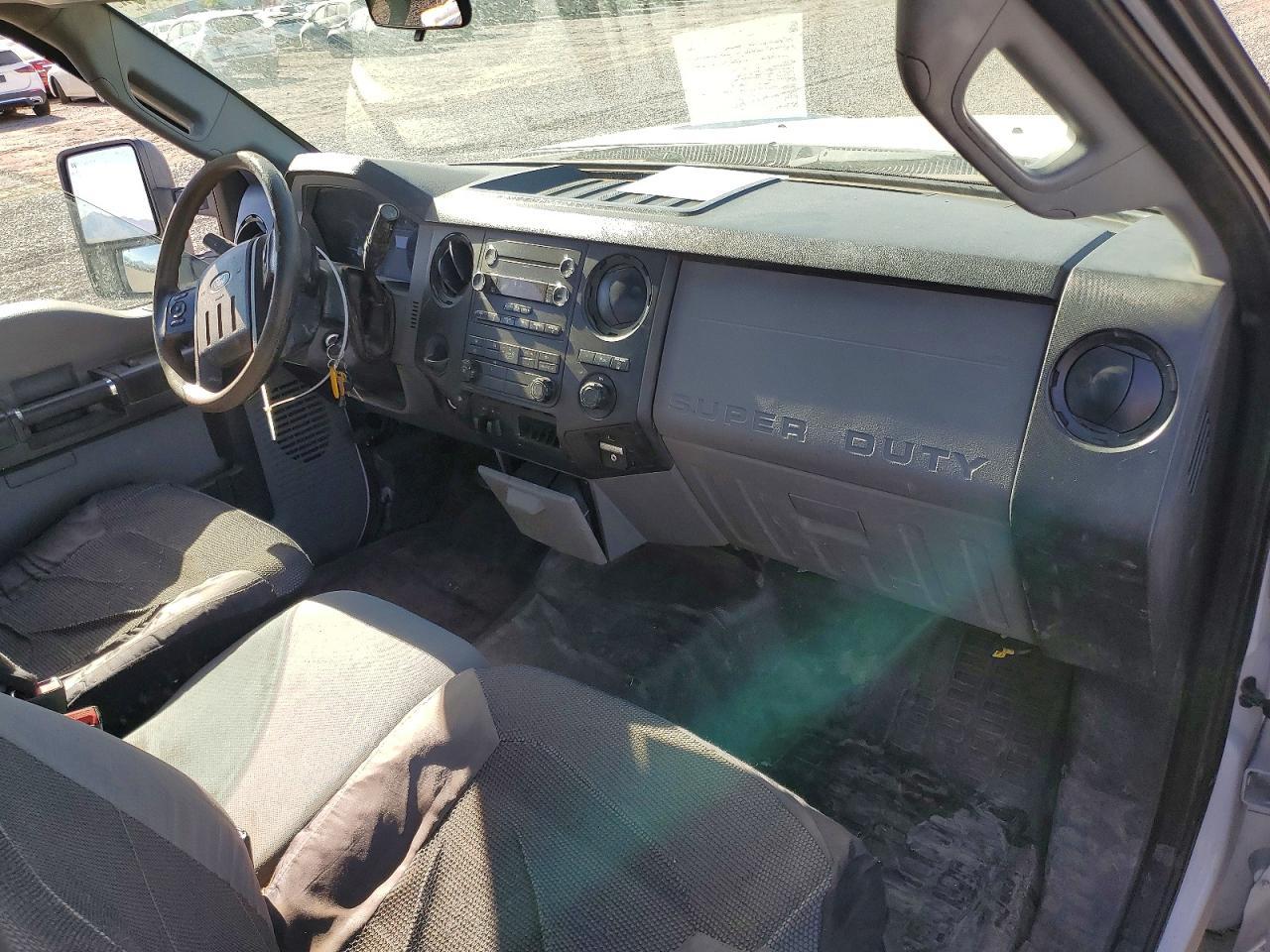 2014 Ford F250 - zdjęcie 8
