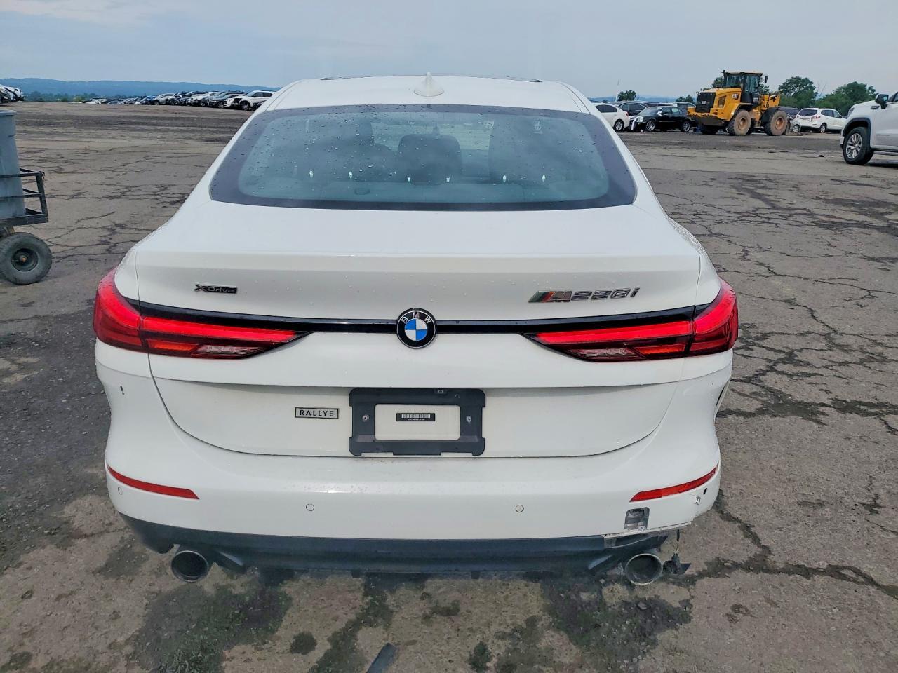 2021 BMW Seria 2 228i - zdjęcie 6