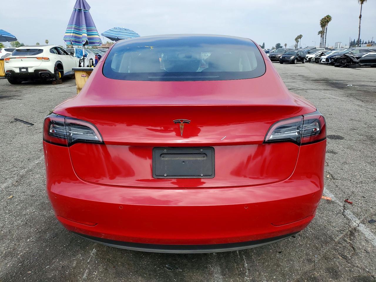 2021 Tesla Model 3 - zdjęcie 6