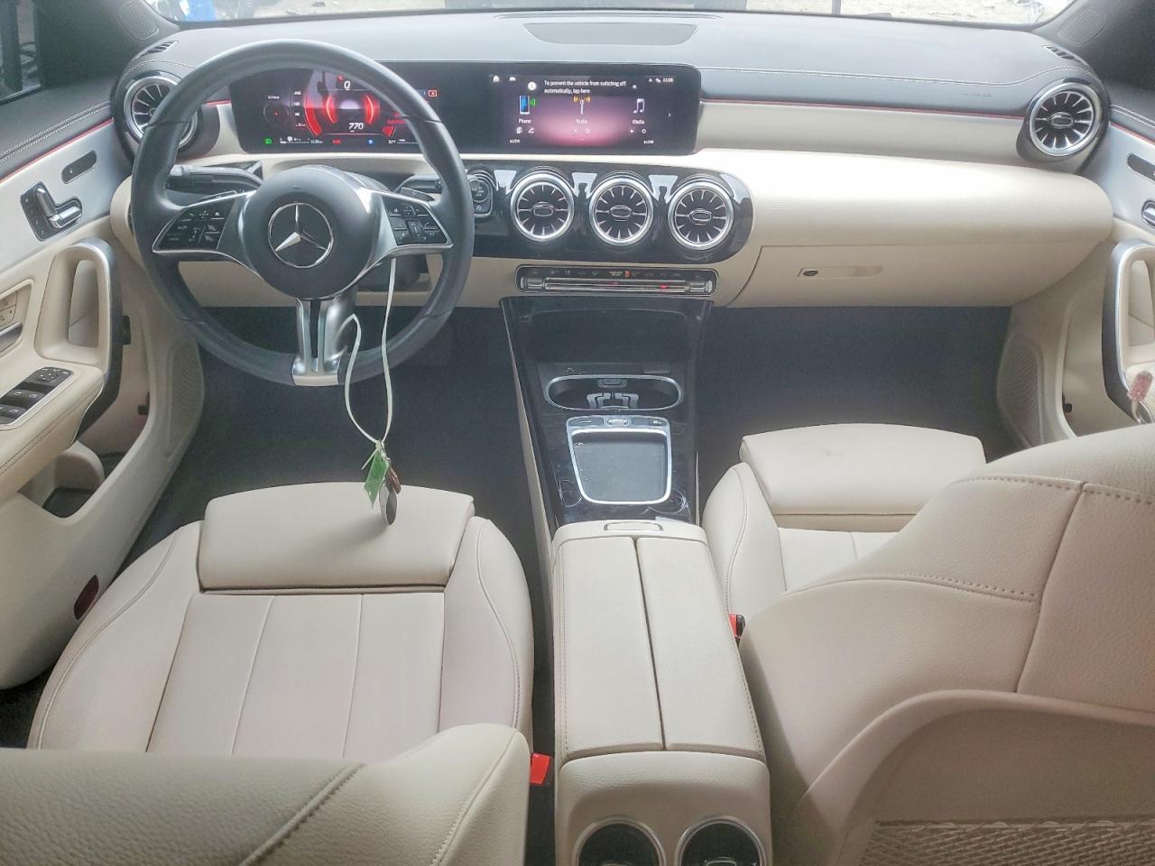 2024 Mercedes-Benz Cla 250 - zdjęcie 8