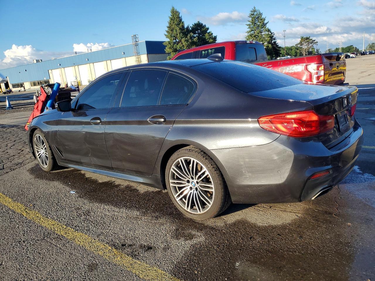 2019 BMW 530 I - zdjęcie 2