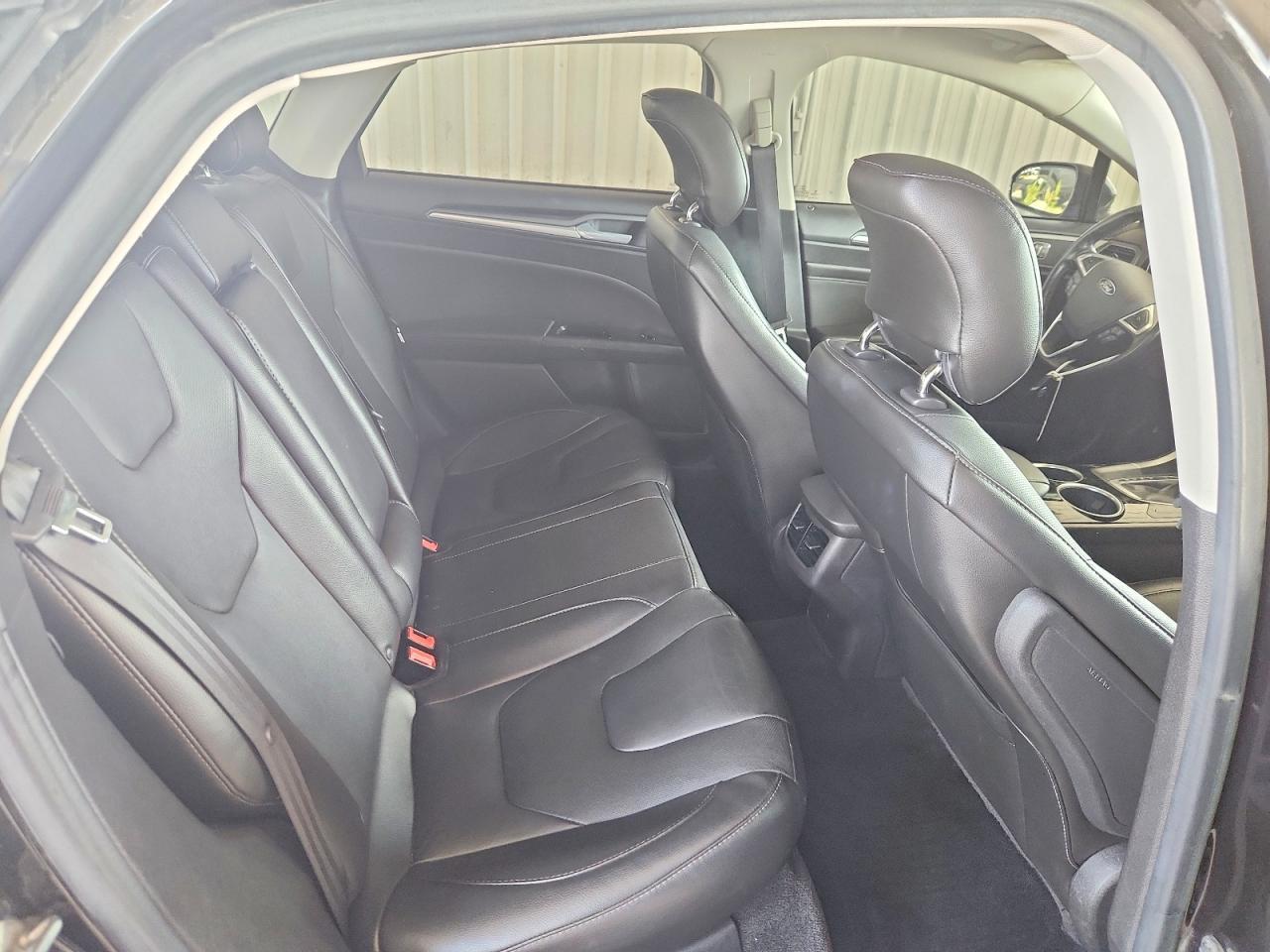 2013 Ford Fusion Titanium - zdjęcie 10