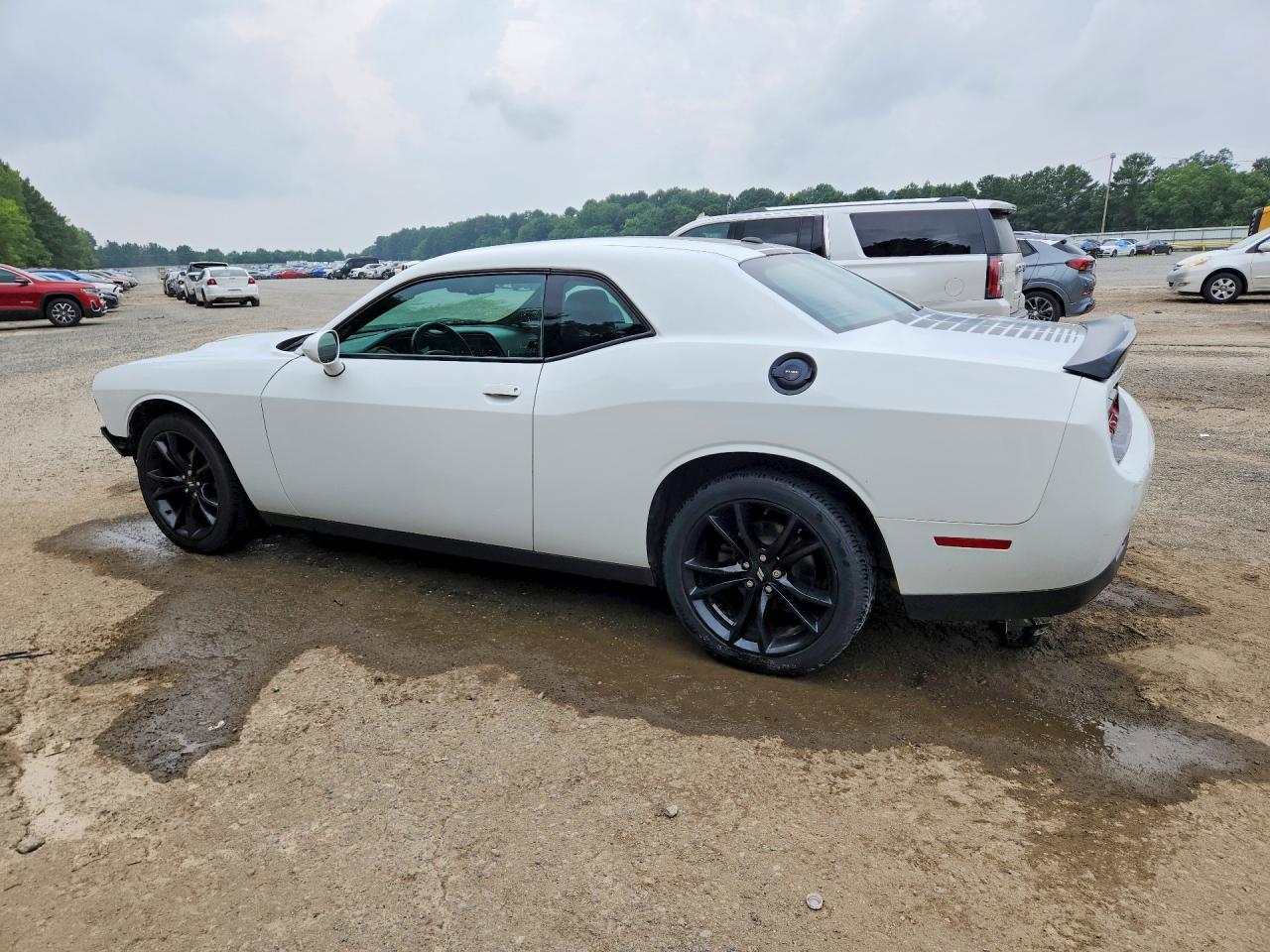 2017 Dodge Challenger Sxt - zdjęcie 2