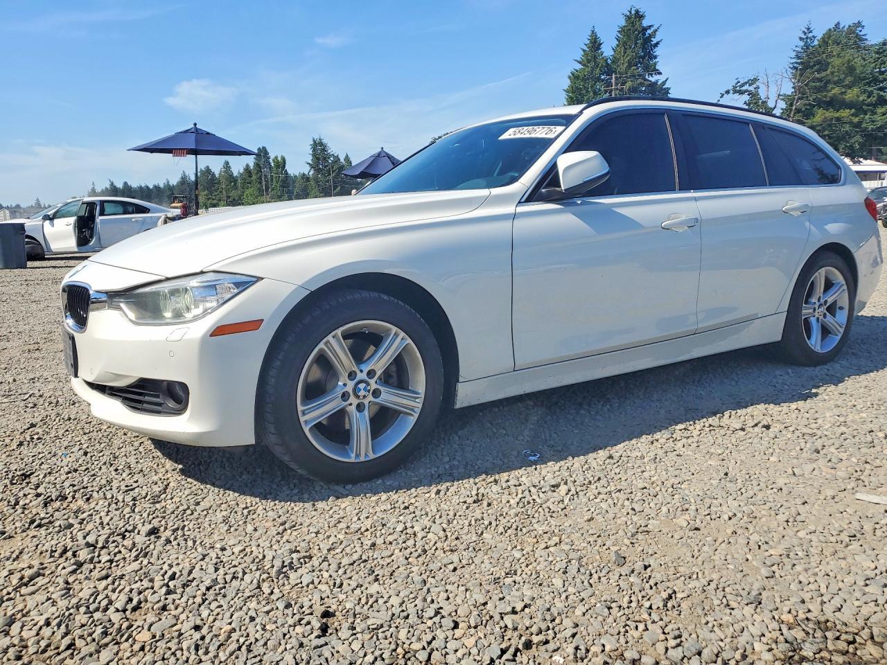 2015 BMW 328 Xi - zdjęcie główne