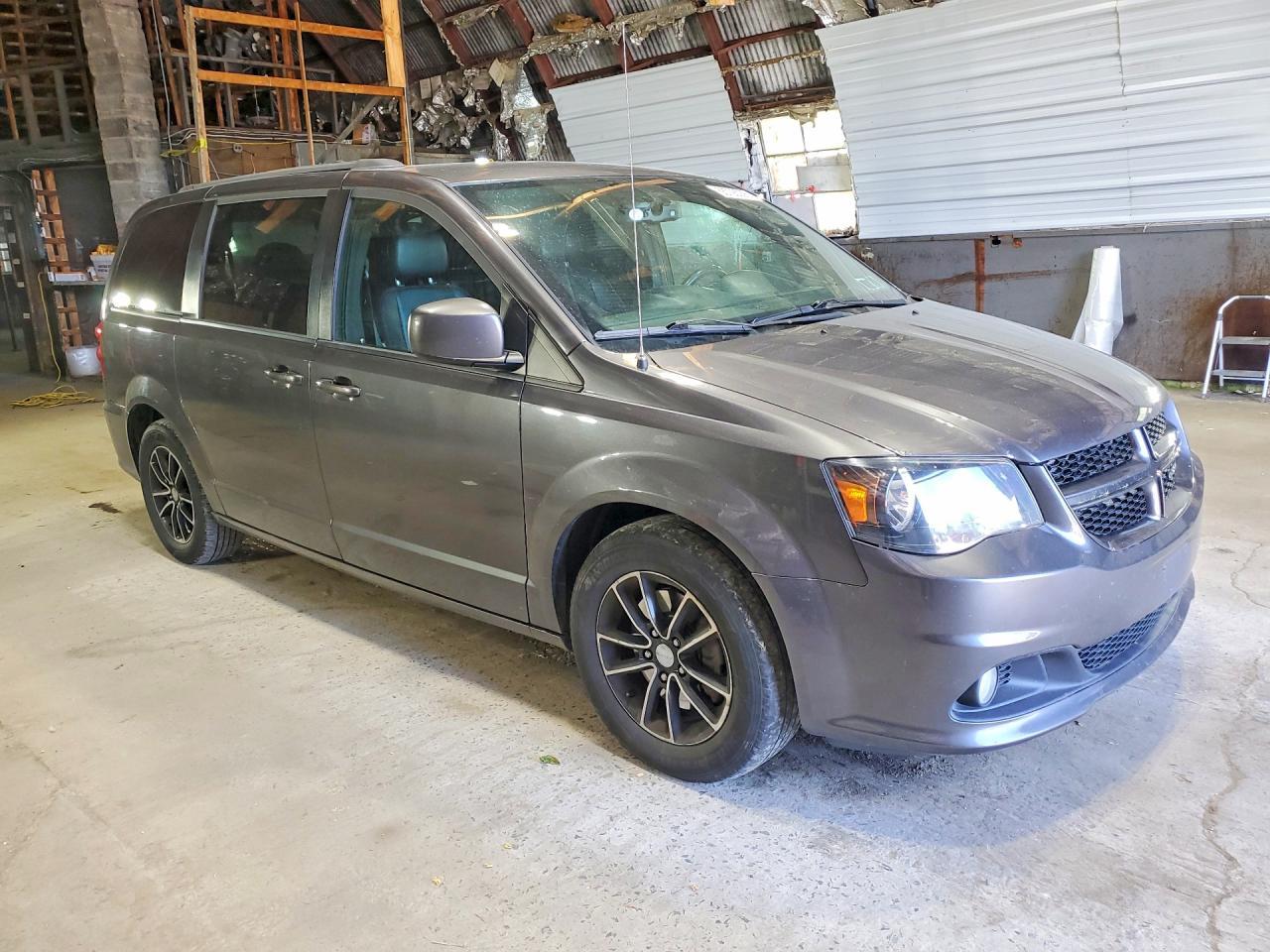 2018 Dodge Grand Caravan Gt - zdjęcie 4