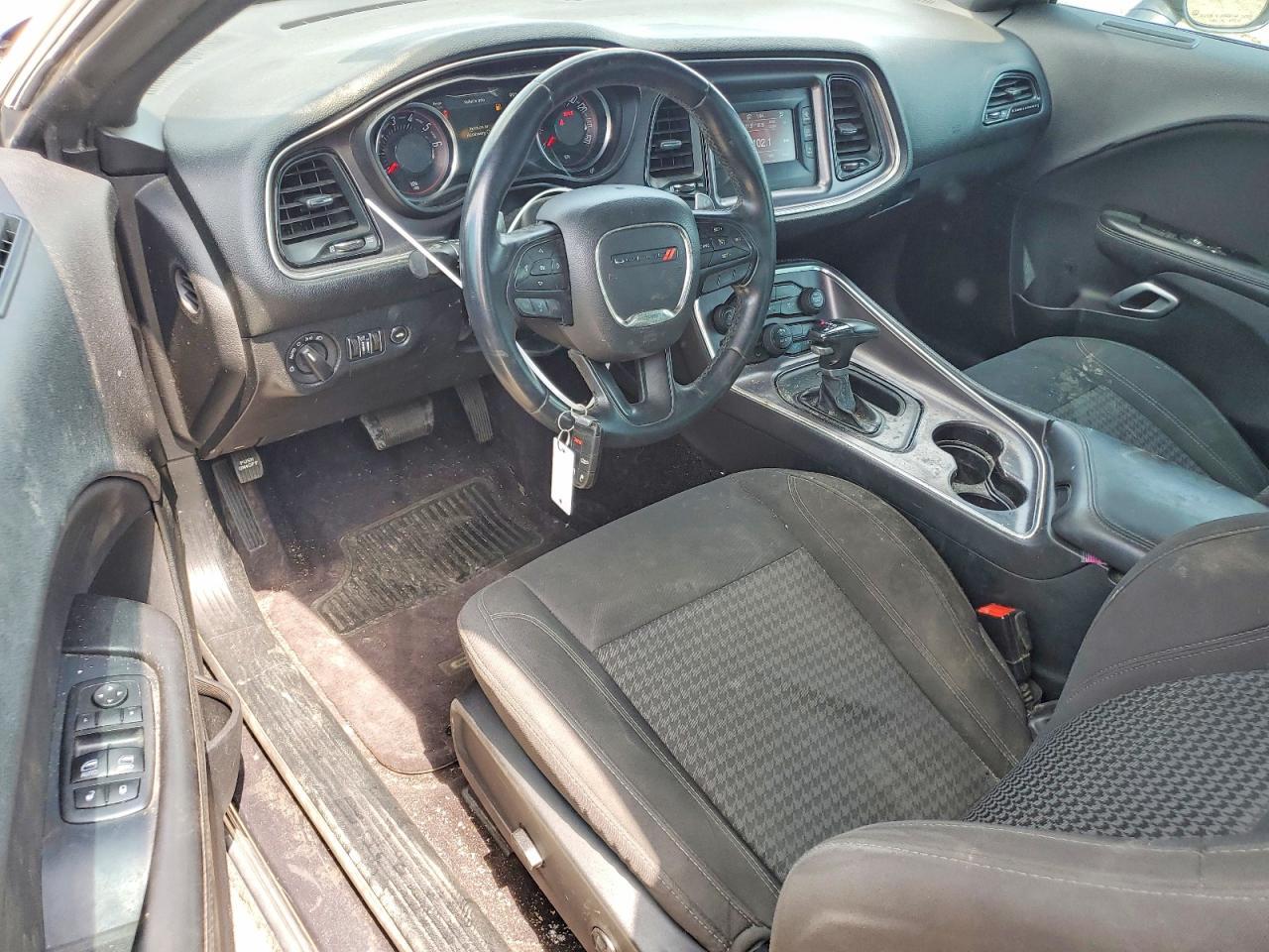2017 Dodge Challenger Sxt - zdjęcie 8