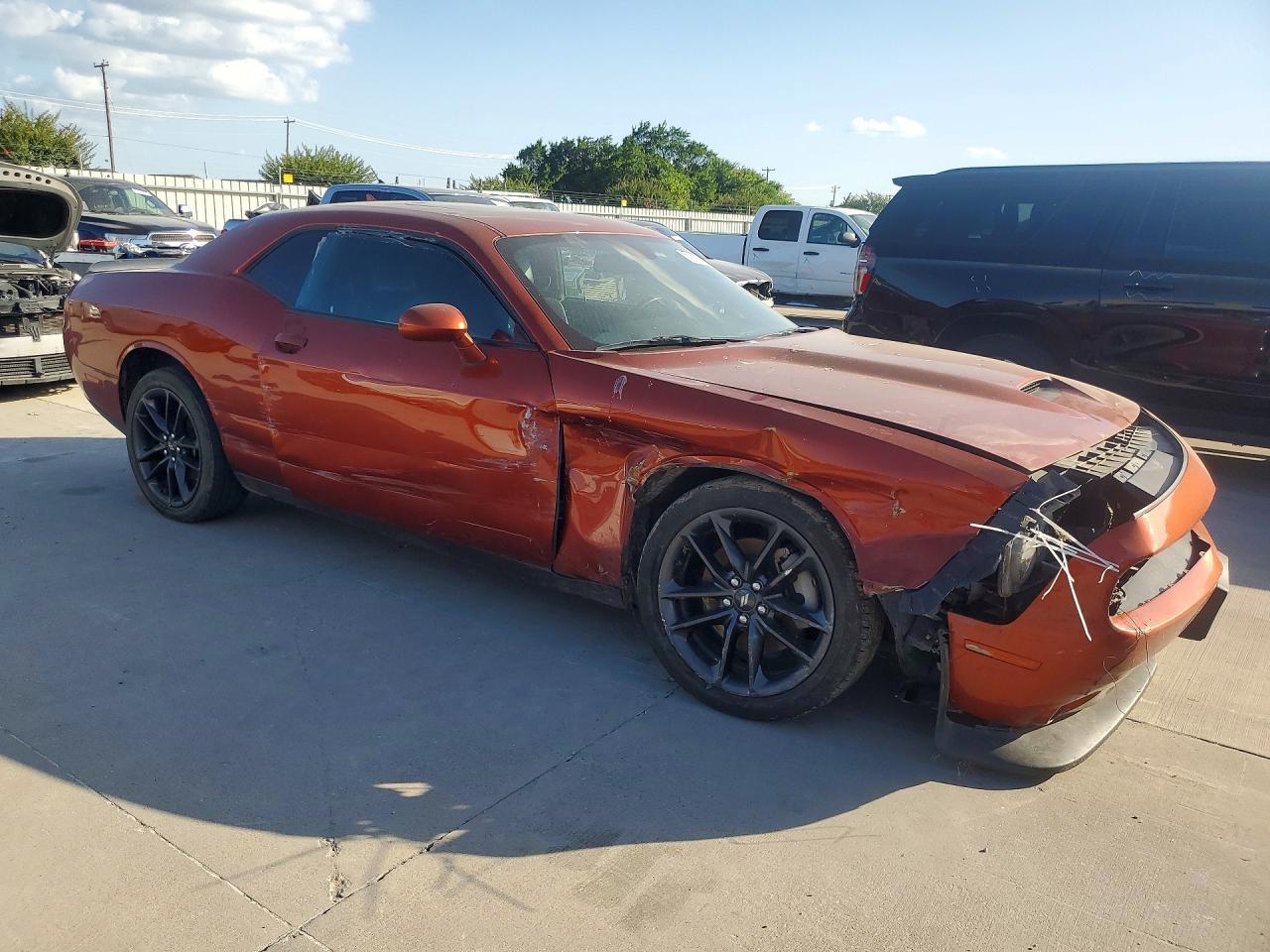 2021 Dodge Challenger Gt - zdjęcie 4